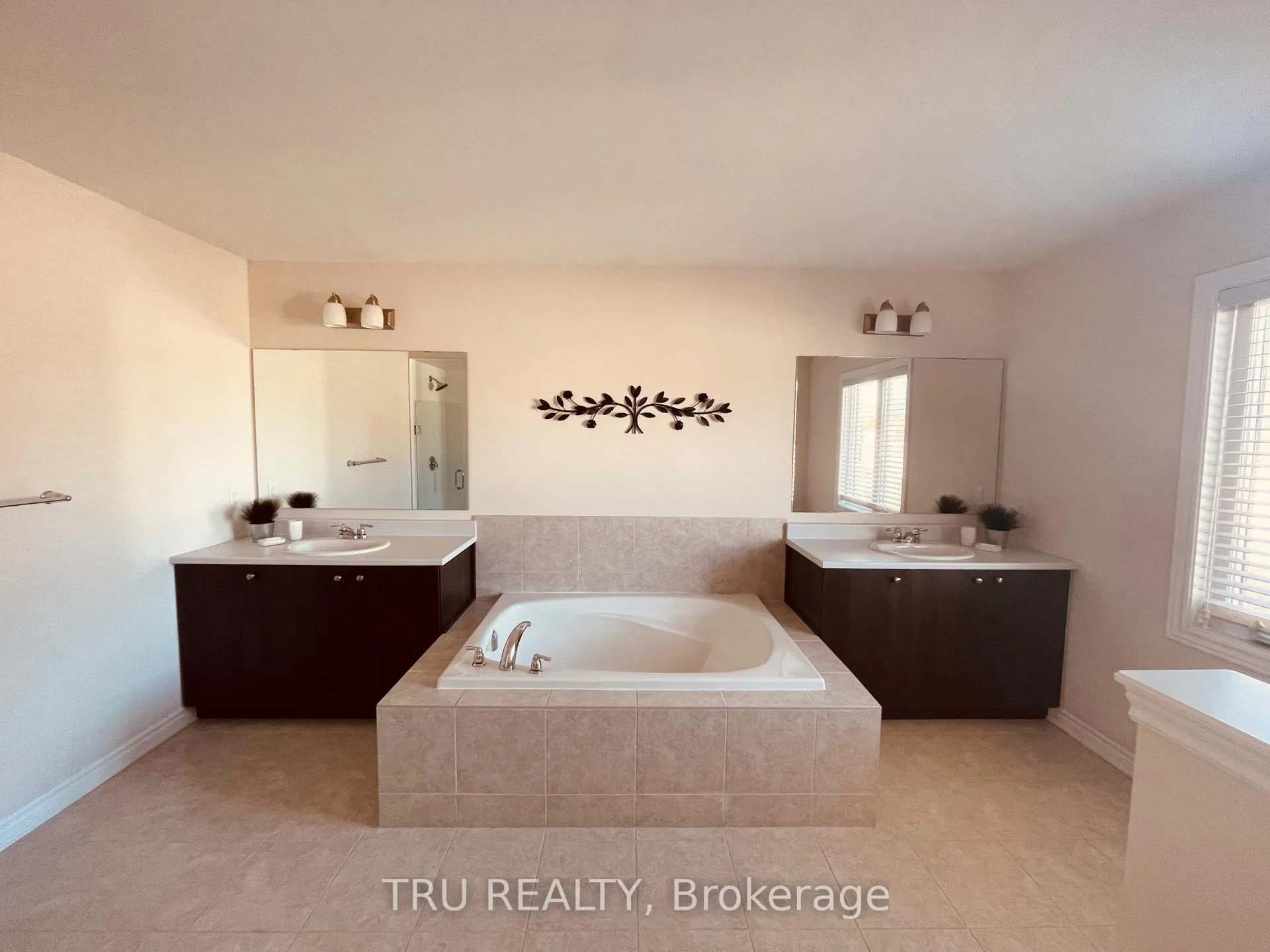 Photo 12 of 705 Campolina Way, Ottawa, Stittsville (South) — HOMEH
