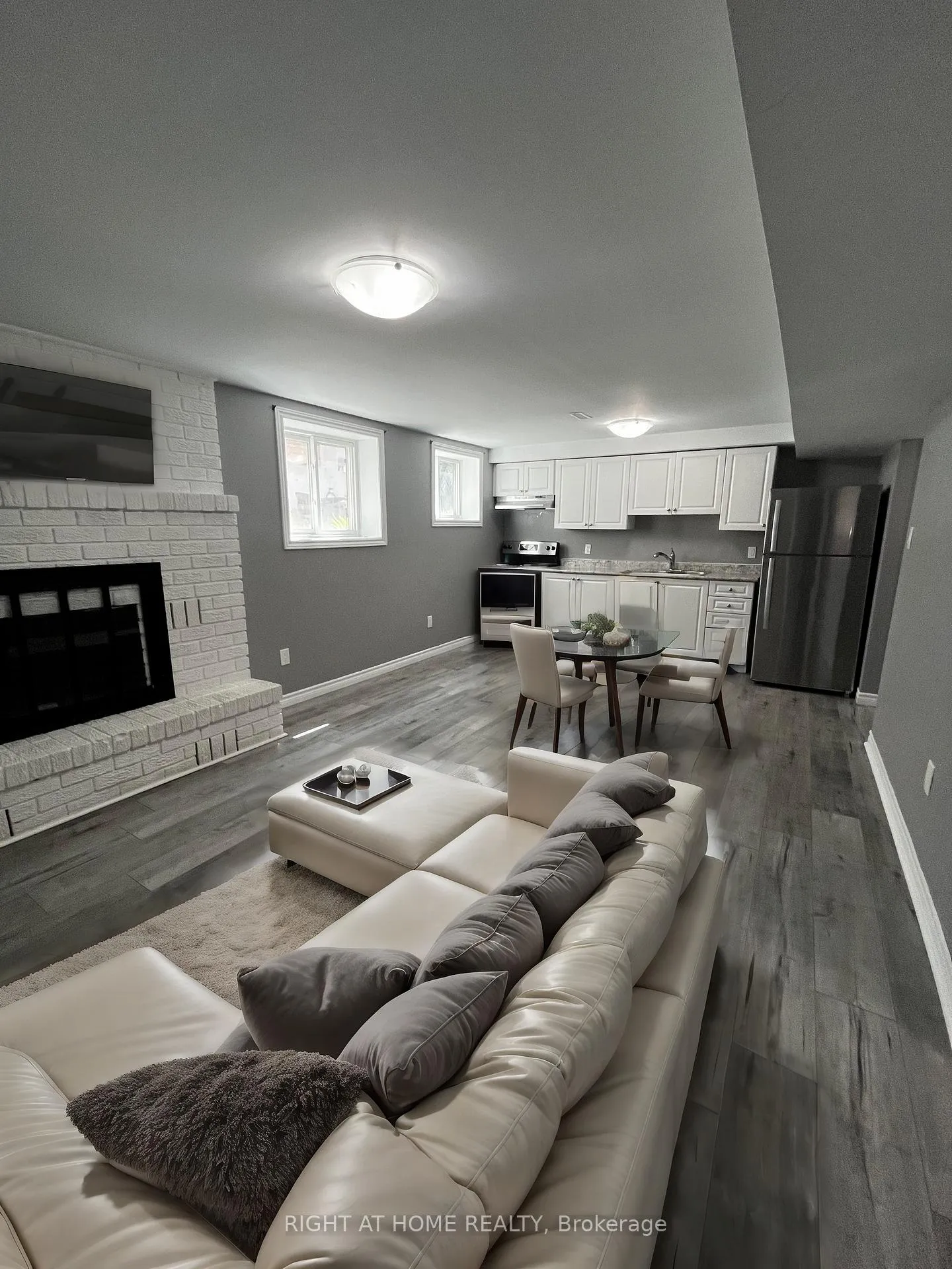 Photo 3 of Unit Unit 2, 294 Anne Street N, Barrie, Letitia Heights — HOMEH