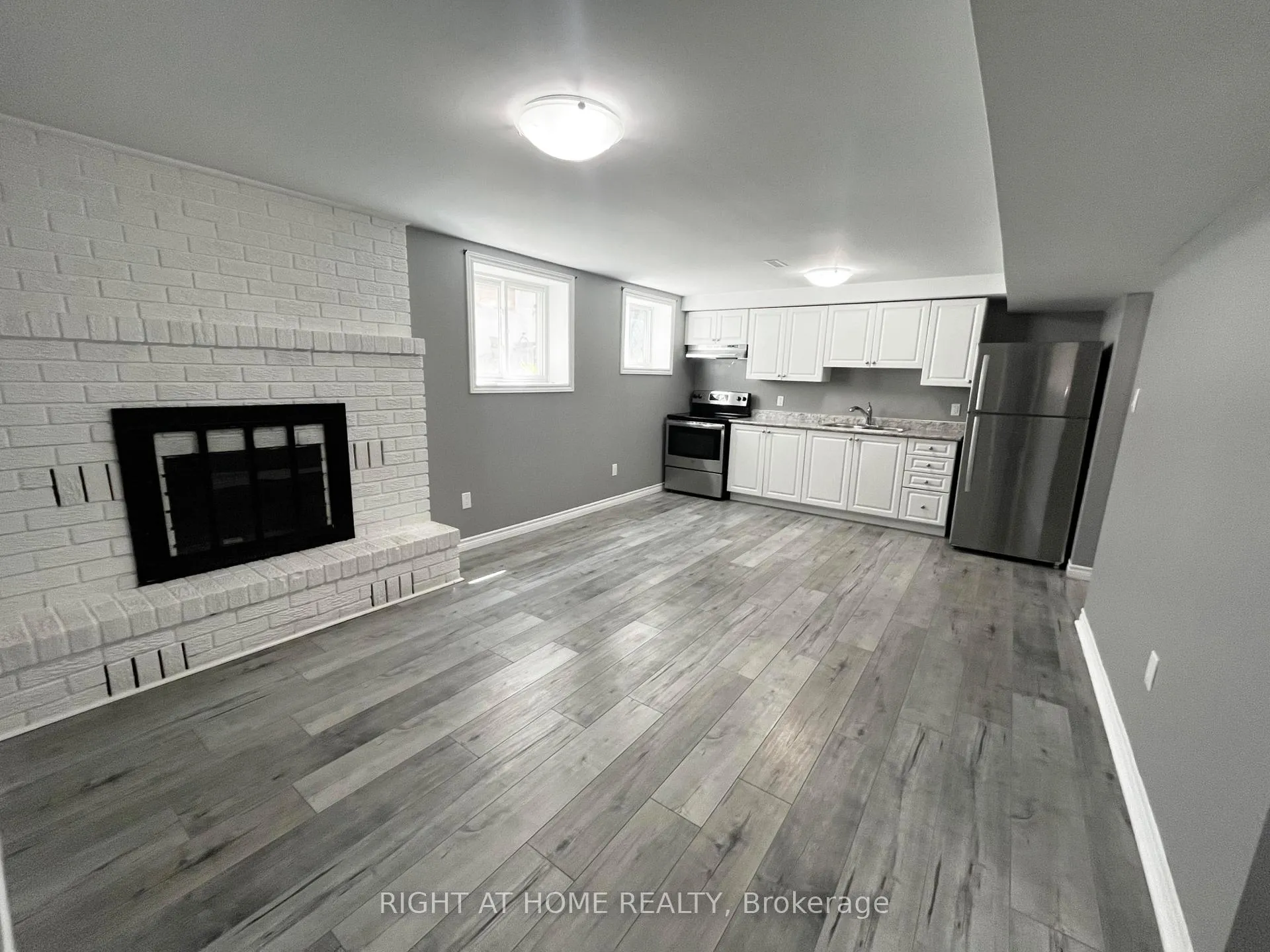 Photo 4 of Unit Unit 2, 294 Anne Street N, Barrie, Letitia Heights — HOMEH