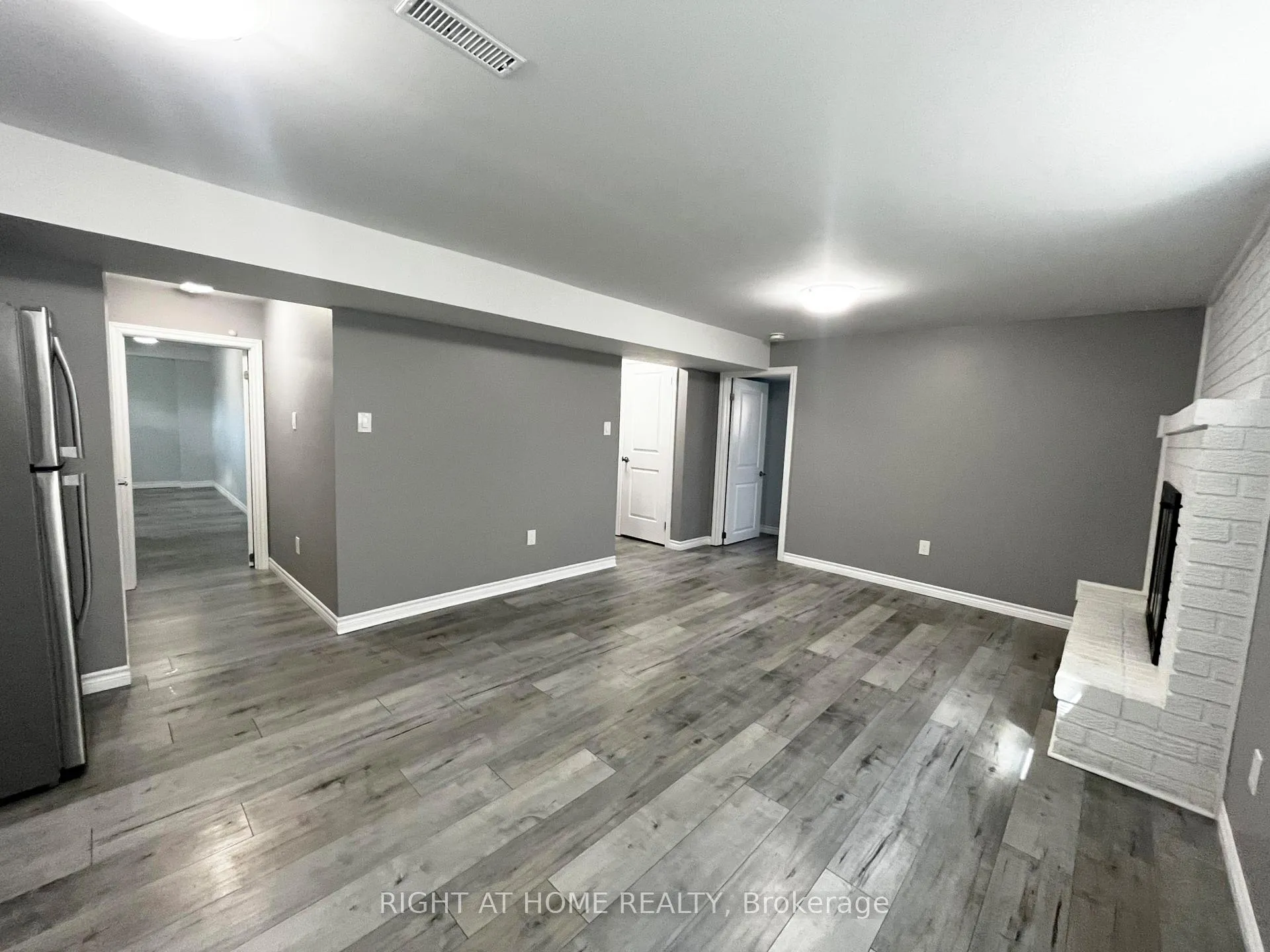 Photo 5 of Unit Unit 2, 294 Anne Street N, Barrie, Letitia Heights — HOMEH