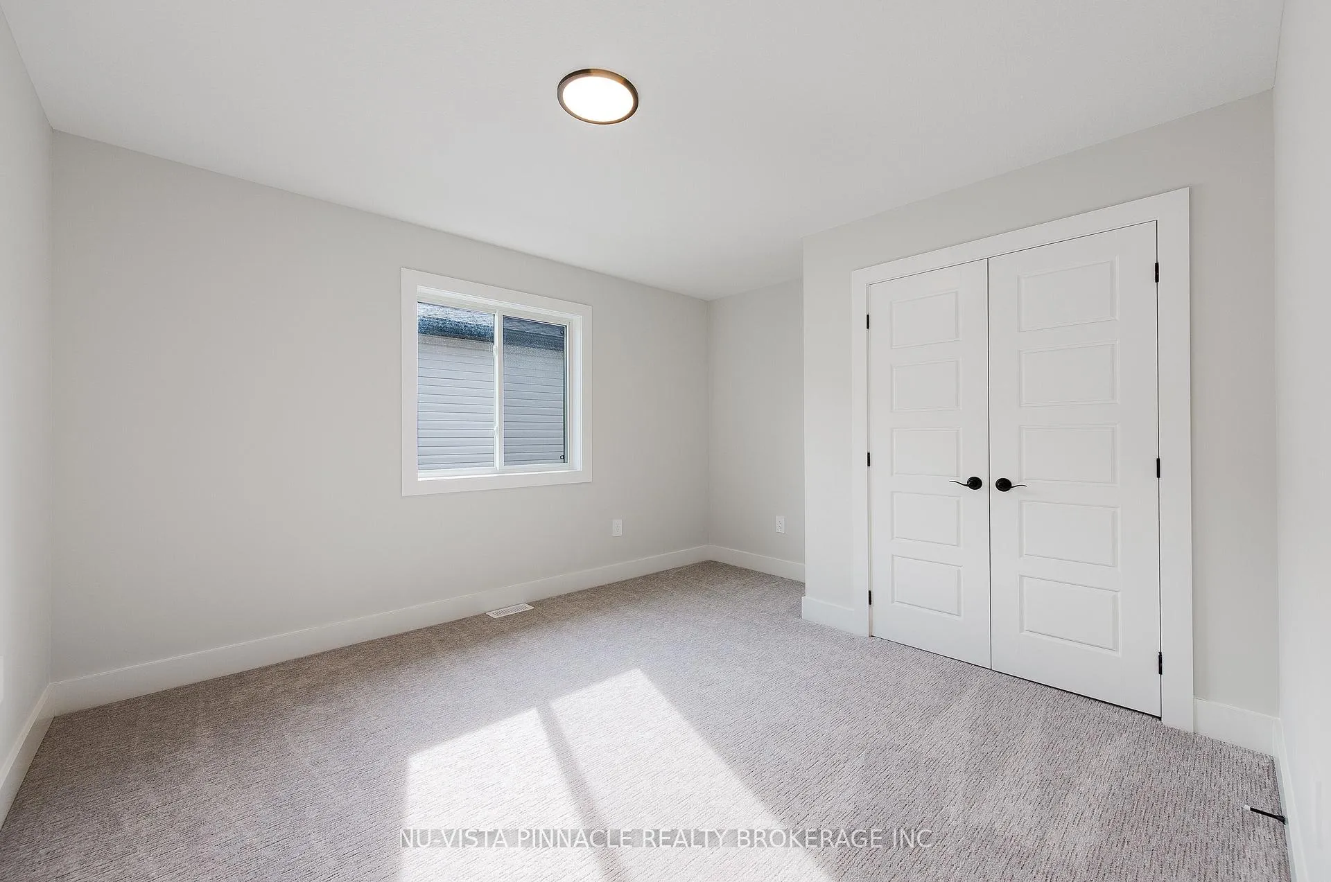 Photo 9 of 1689 Brayford Avenue, London, South K — HOMEH