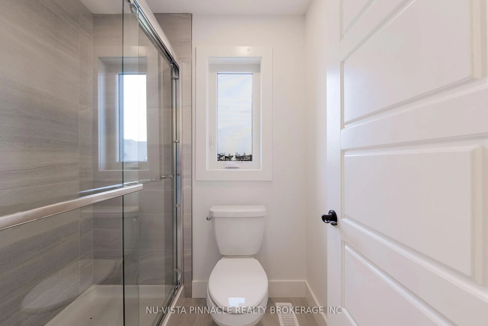 Photo 12 of 1689 Brayford Avenue, London, South K — HOMEH