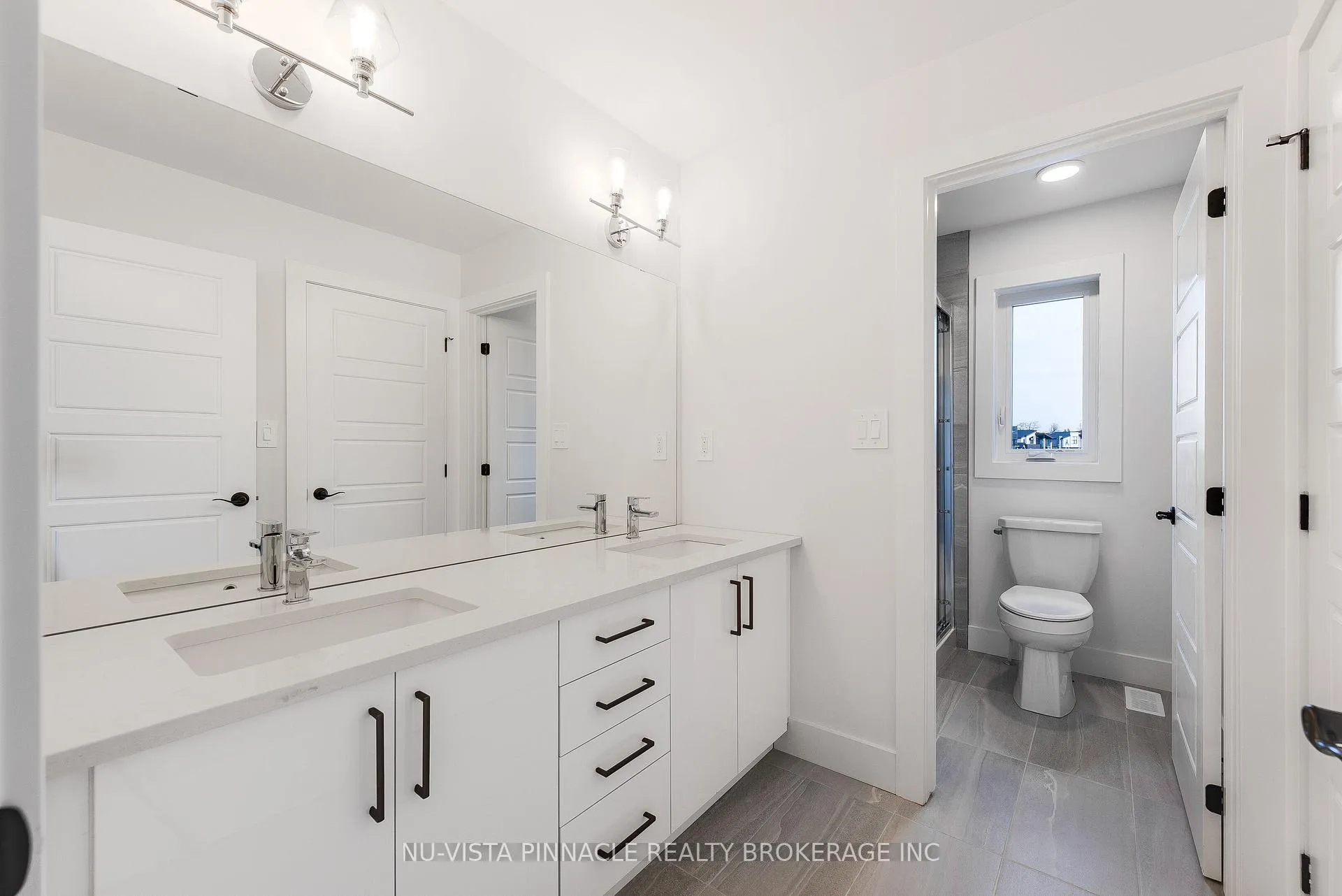 Photo 13 of 1689 Brayford Avenue, London, South K — HOMEH