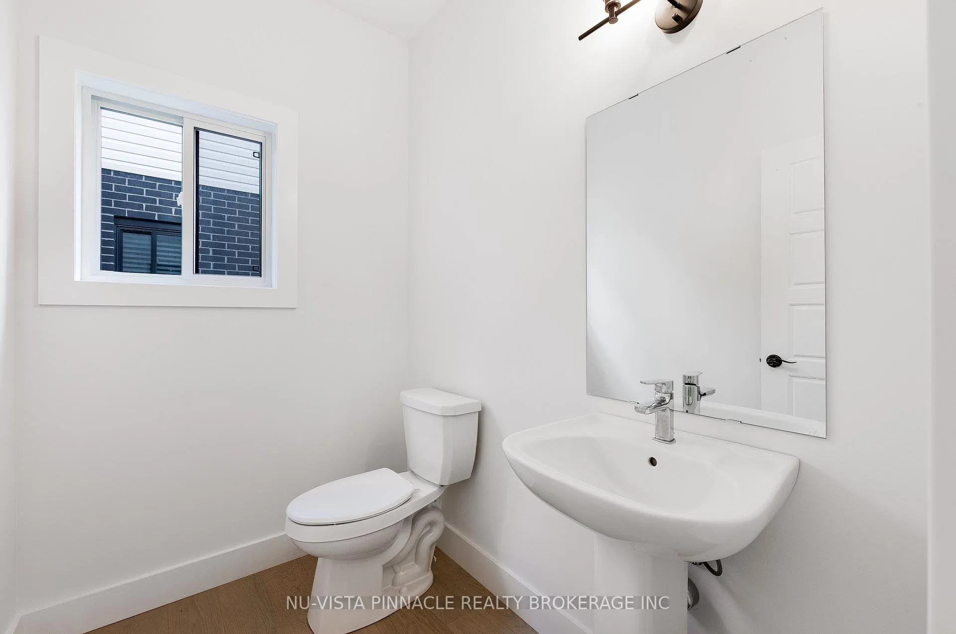 Photo 18 of 1689 Brayford Avenue, London, South K — HOMEH