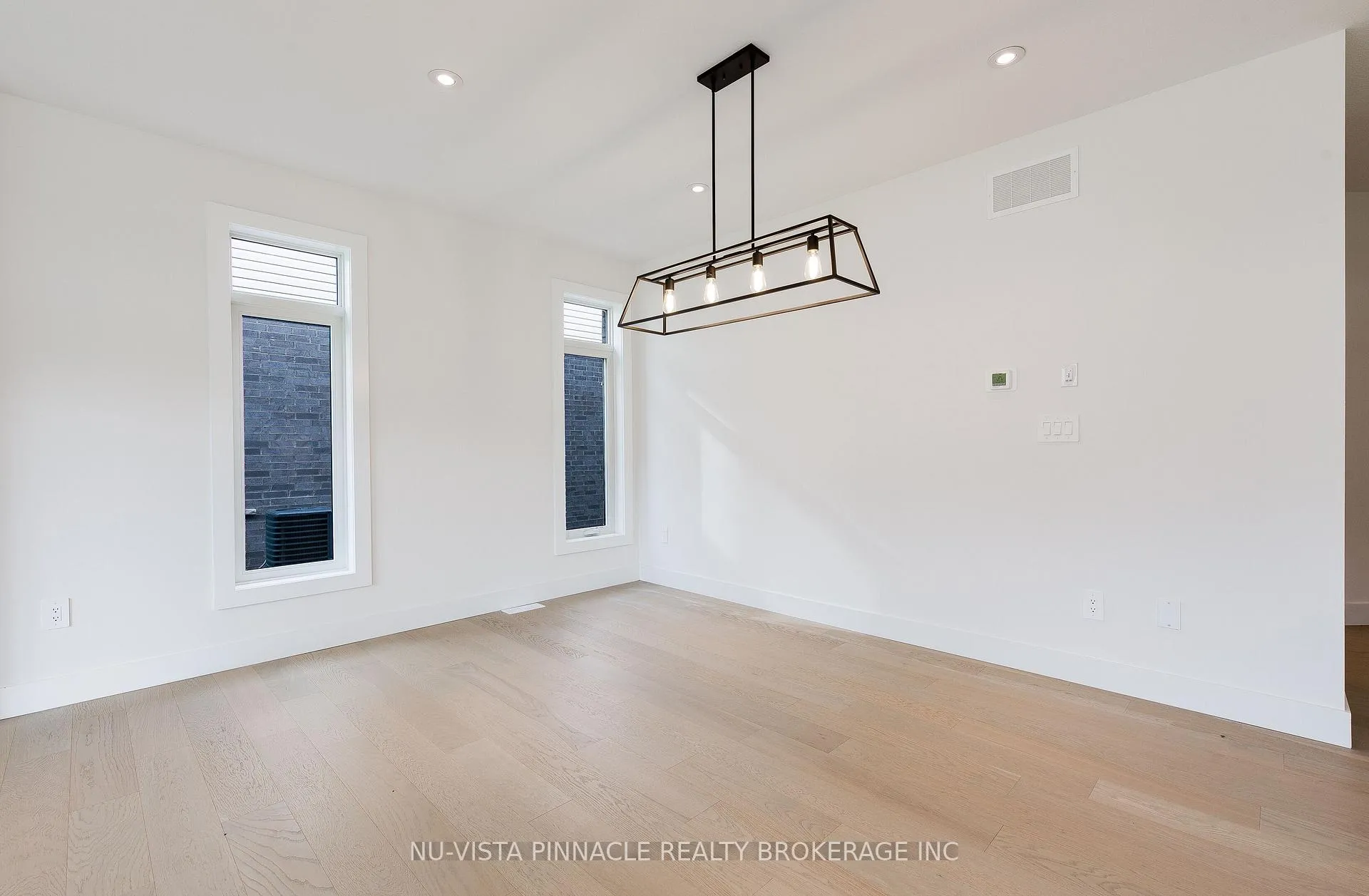 Photo 27 of 1689 Brayford Avenue, London, South K — HOMEH
