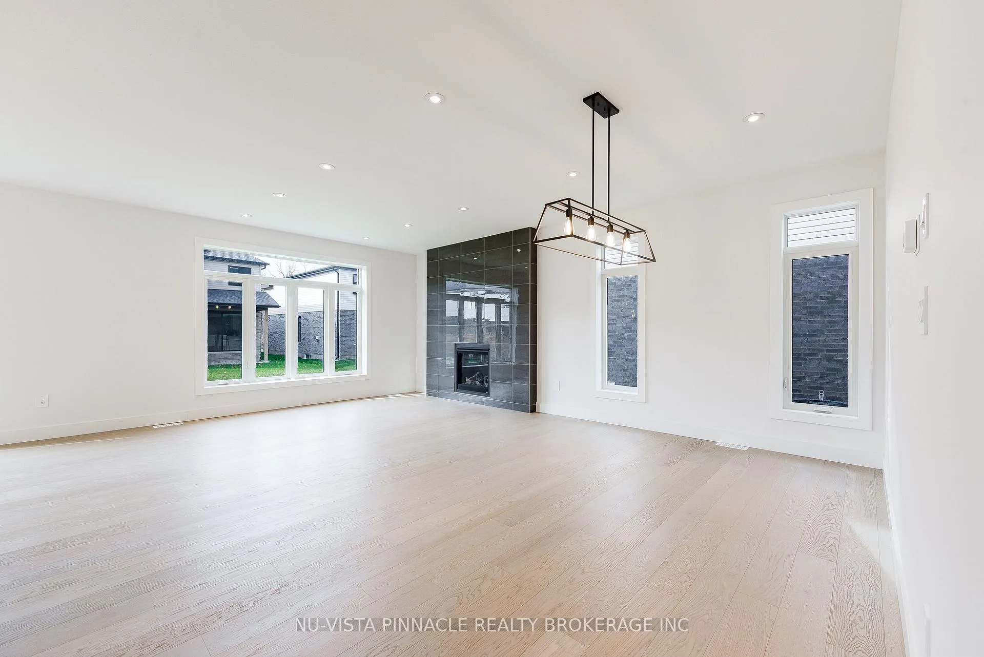 Photo 29 of 1689 Brayford Avenue, London, South K — HOMEH