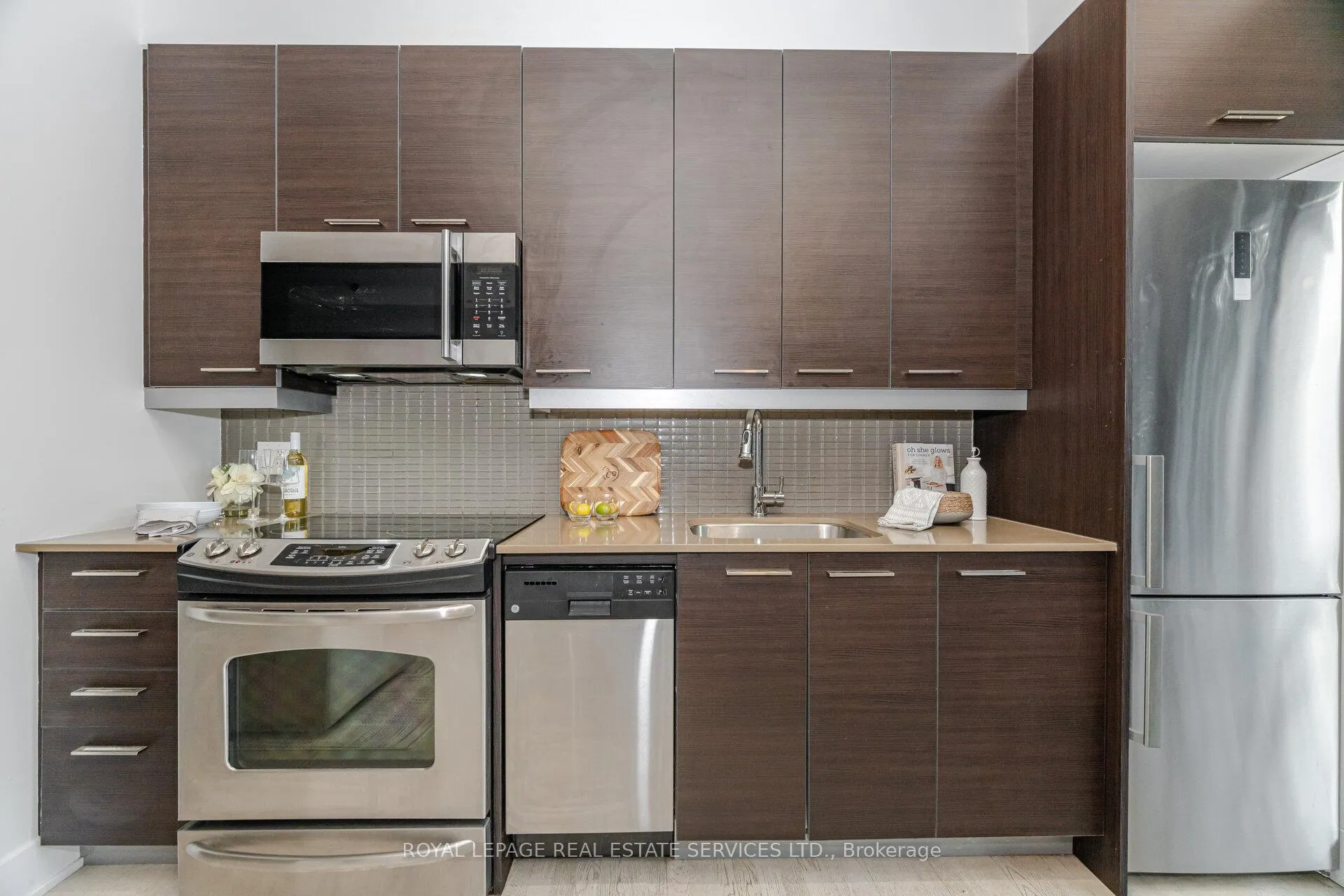 Photo 12 of Unit 201, 90 Trinity Street, Toronto, Moss Park — HOMEH