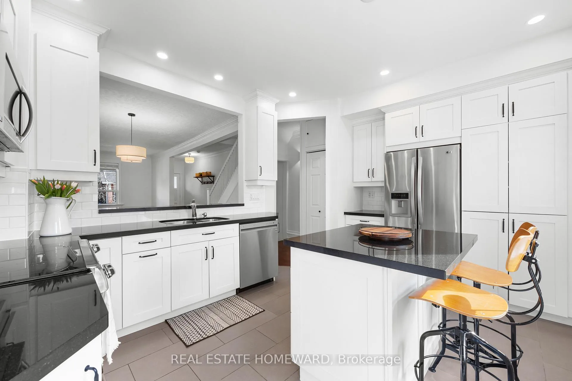 Photo 11 of 93 Newmarket Avenue, Toronto, East End-Danforth — HOMEH