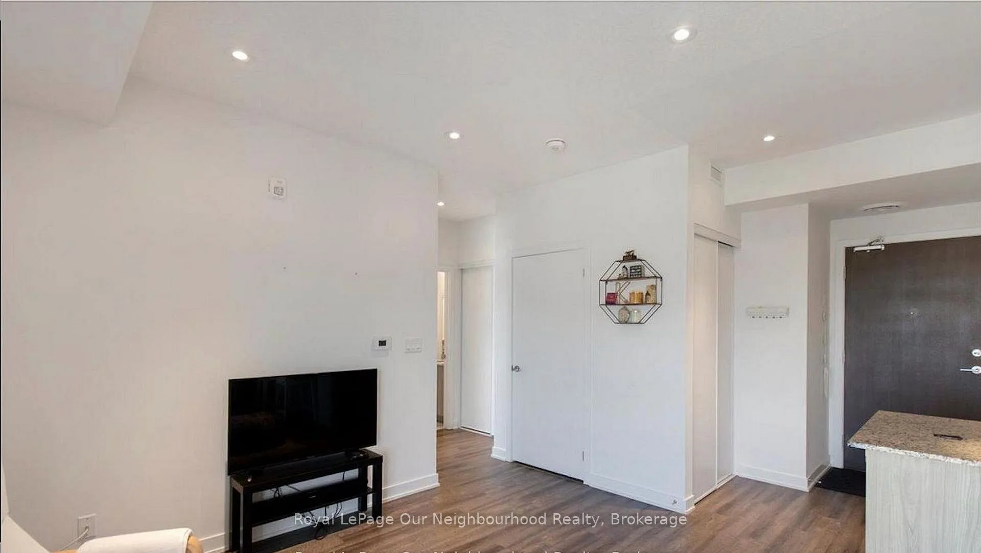 Photo 16 of Unit 316, 16 Markle Crescent, Hamilton, Ancaster — HOMEH