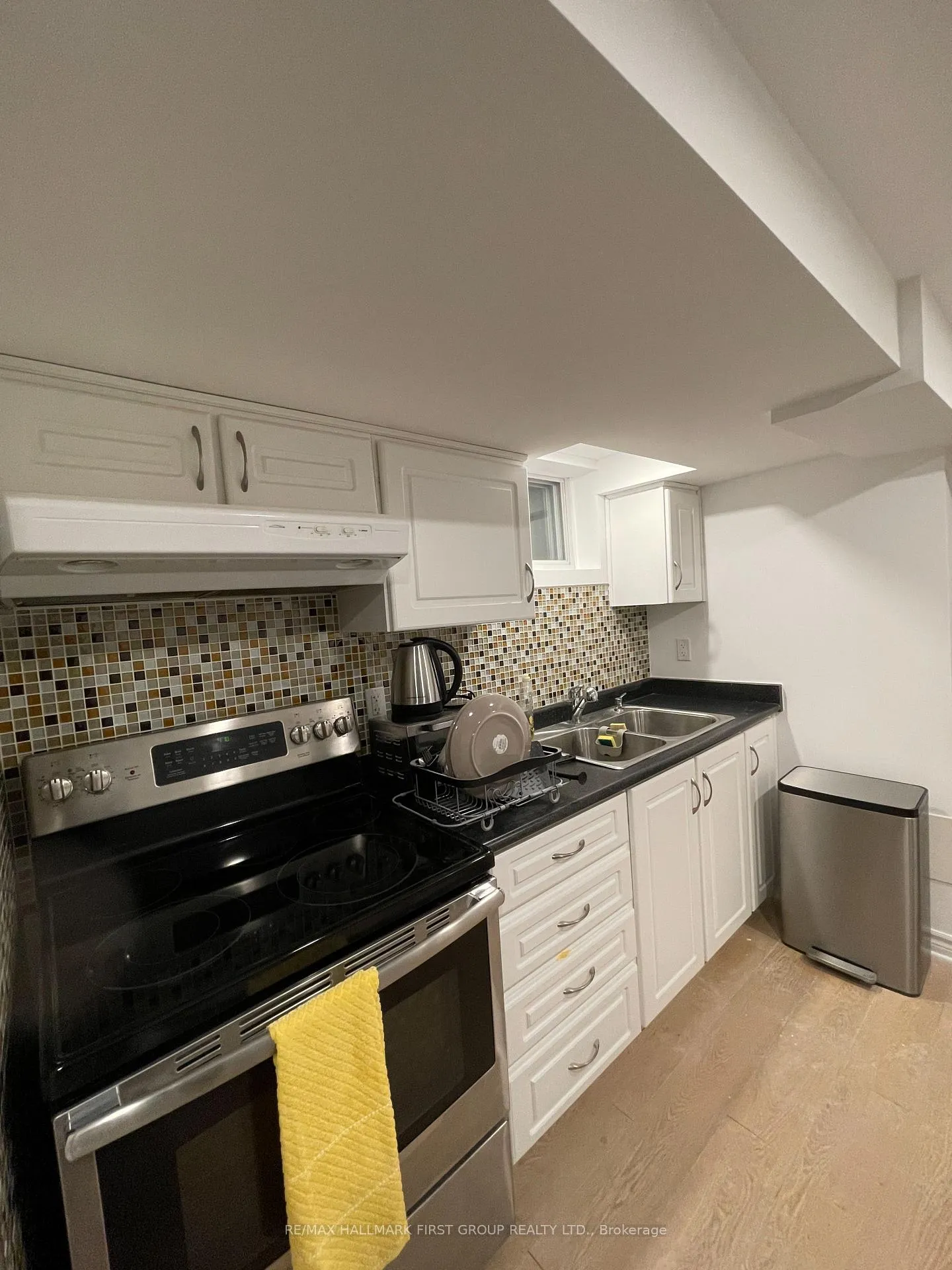 Photo 4 of Unit Lower Level, 20 Argate Place, Scarborough, Kennedy Park — HOMEH