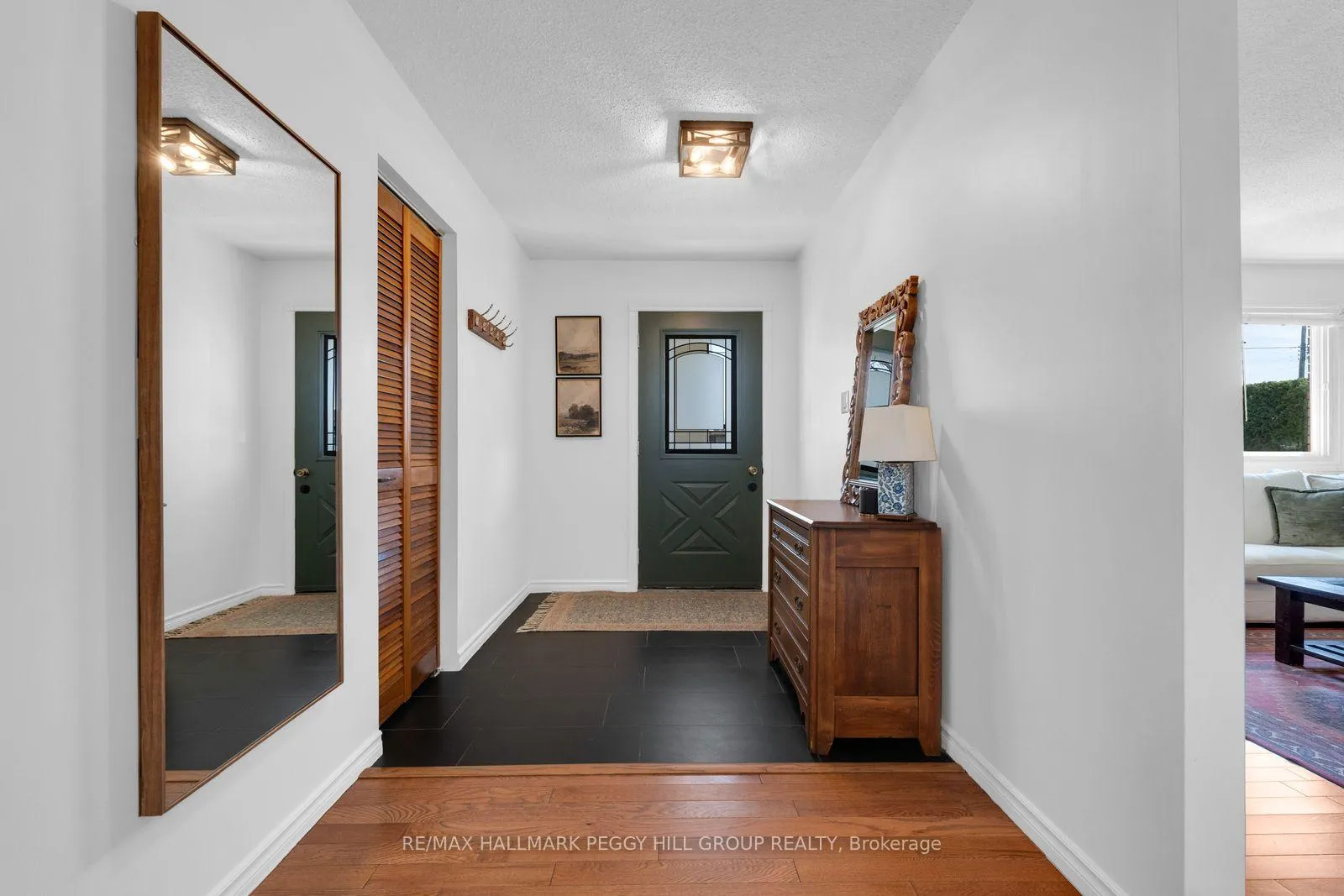 Photo 3 of 207 Clarence Street, Clearview, Stayner — HOMEH