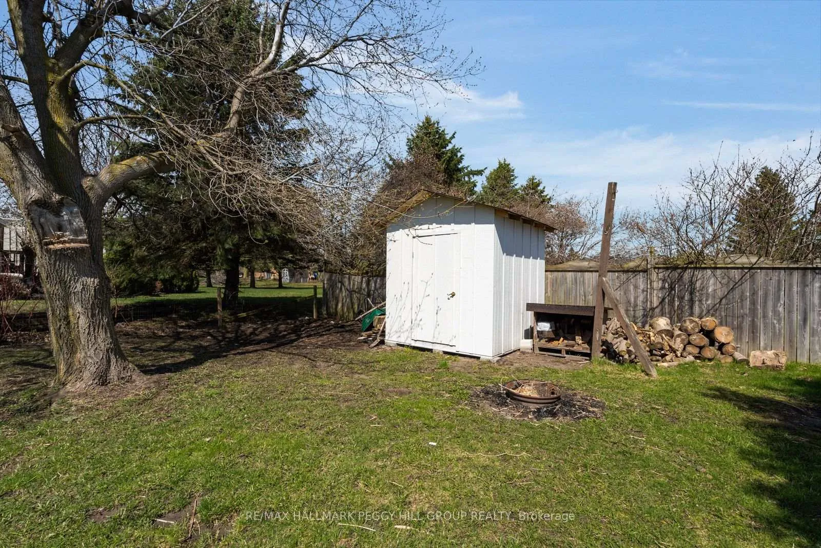Photo 15 of 207 Clarence Street, Clearview, Stayner — HOMEH