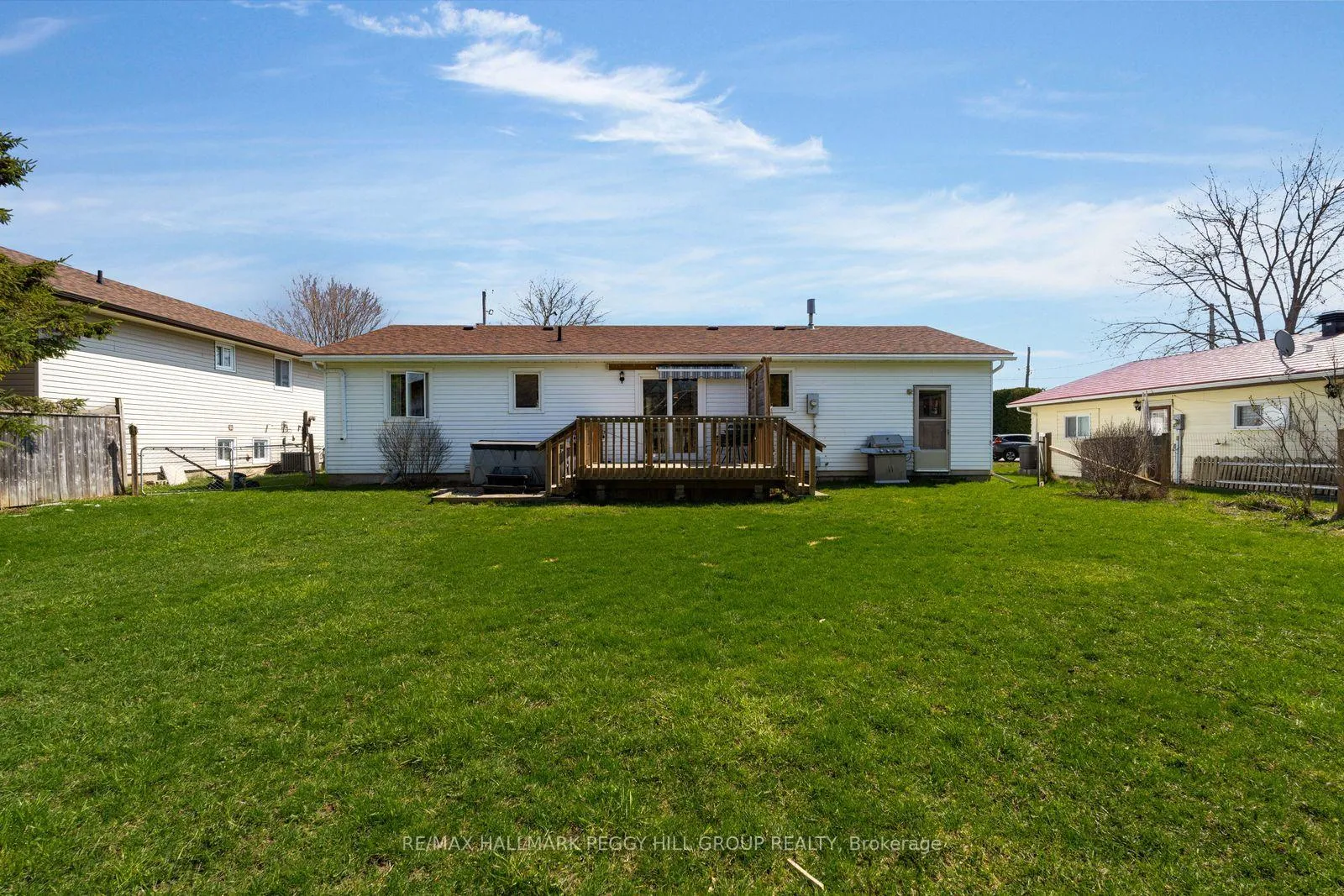 Photo 16 of 207 Clarence Street, Clearview, Stayner — HOMEH