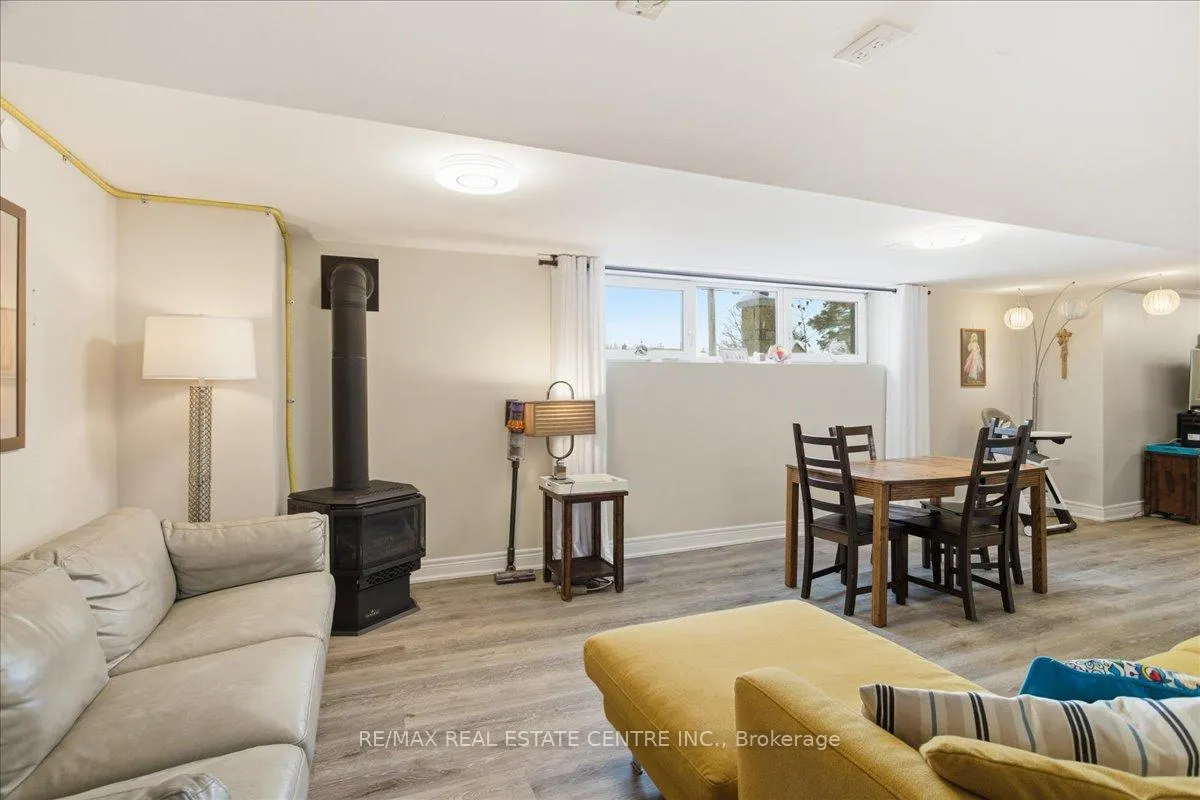 Photo 32 of 431 Second Road E, Hamilton, Stoney Creek — HOMEH