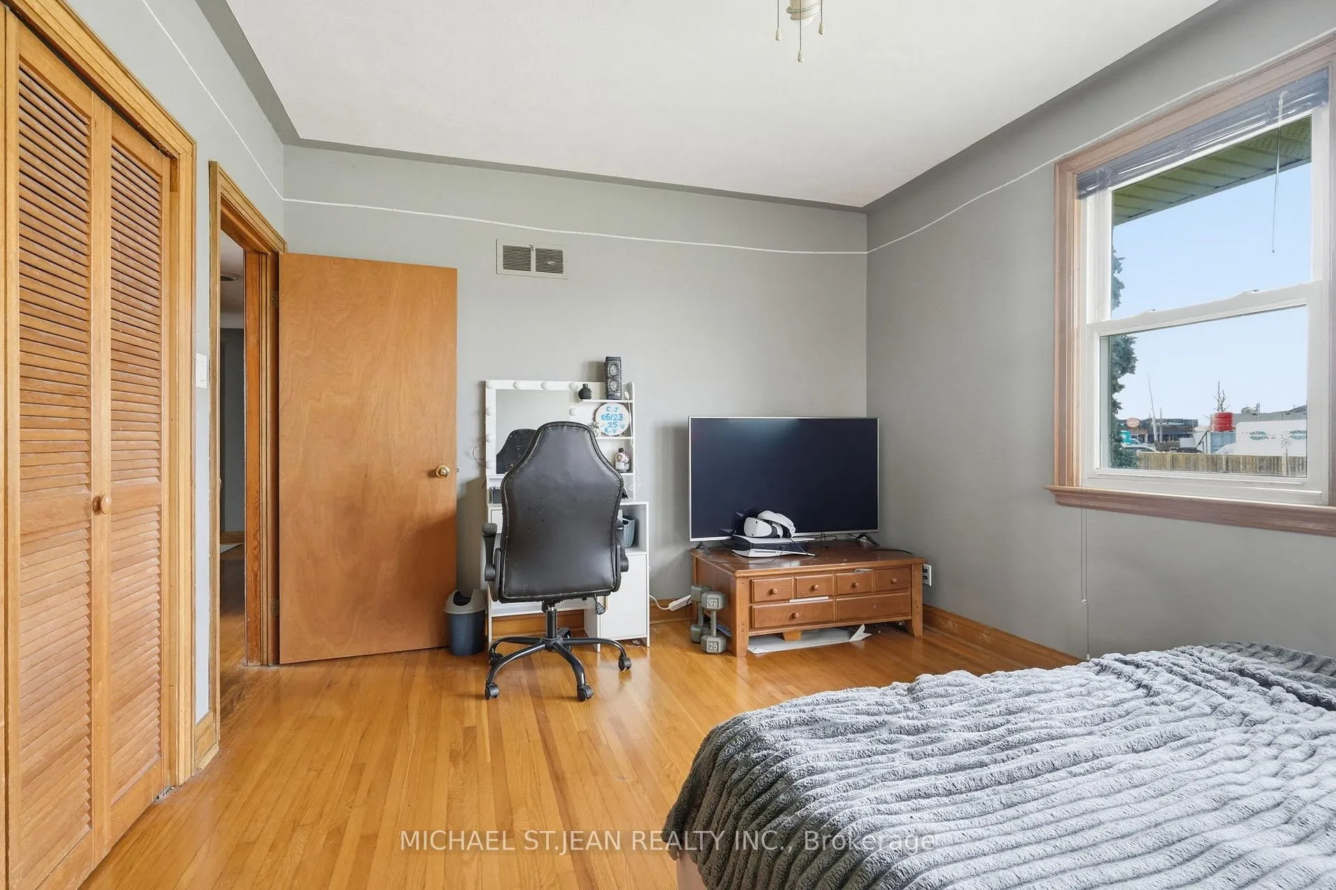 Photo 16 of 12 Parkview Road, Haldimand — HOMEH