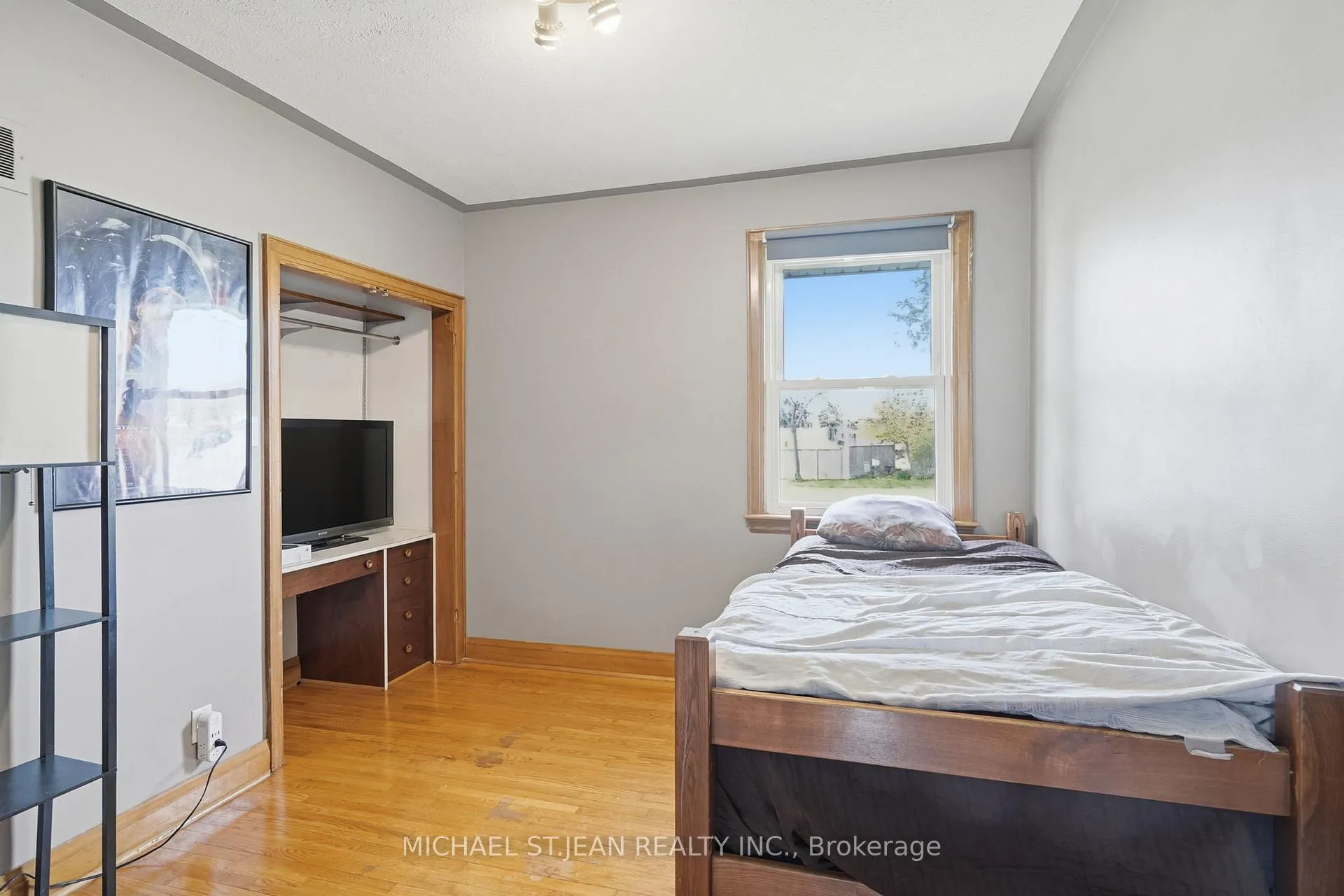 Photo 17 of 12 Parkview Road, Haldimand — HOMEH