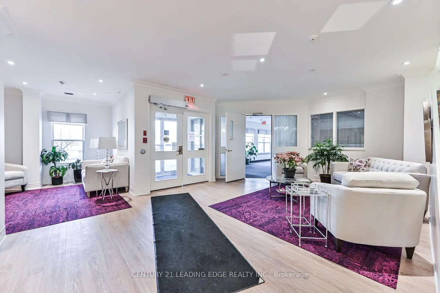 Photo 5 of Unit PH13, 100 Anna Russell Way, Markham, Unionville — HOMEH