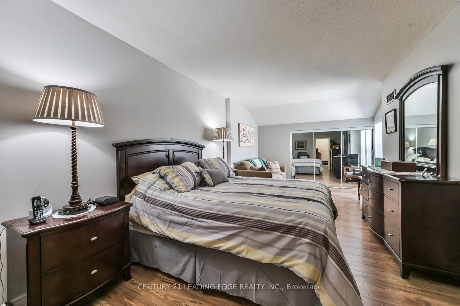 Photo 16 of Unit PH13, 100 Anna Russell Way, Markham, Unionville — HOMEH
