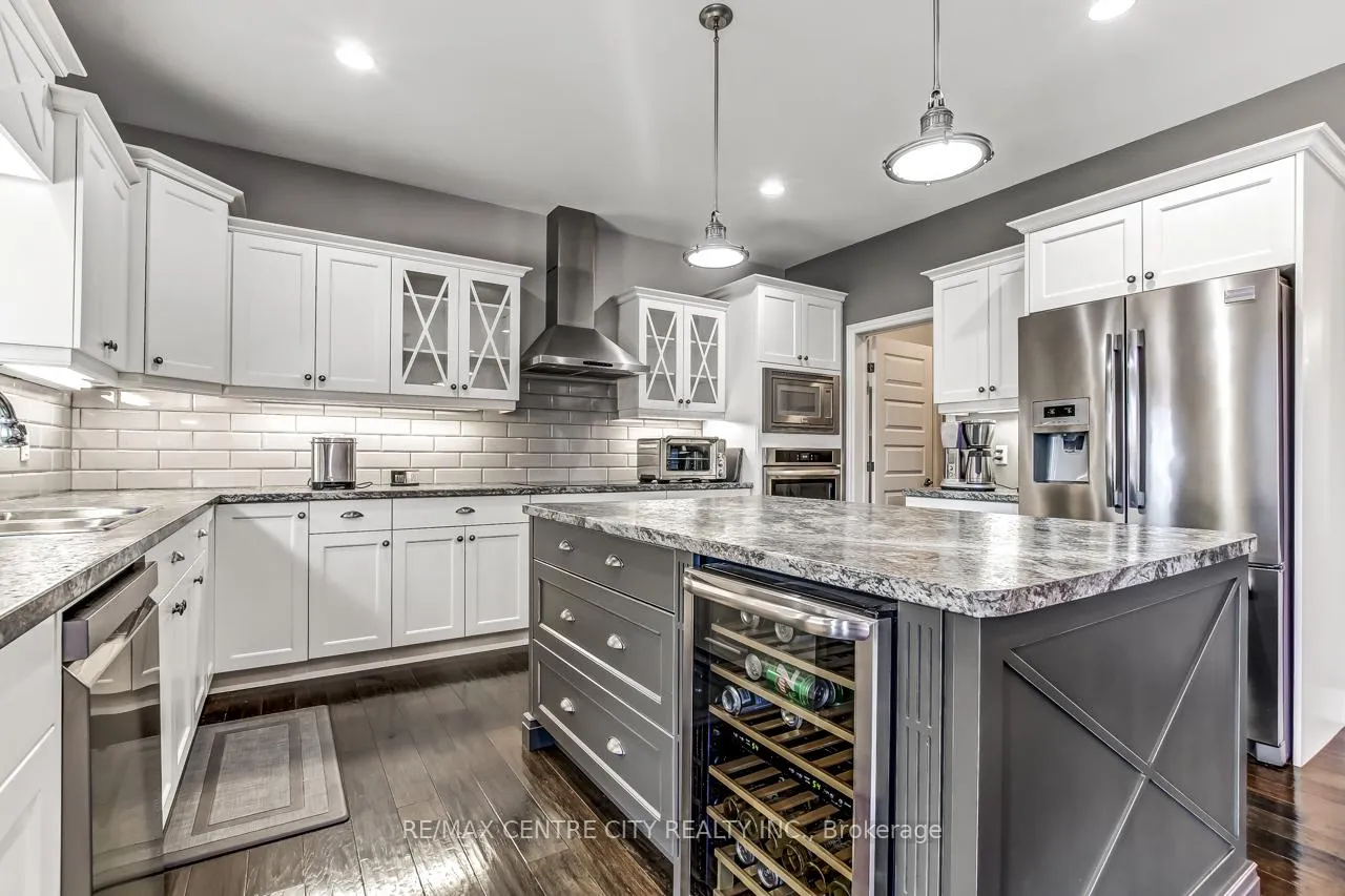 Photo 9 of 12 Pebble Beach Court, St. Thomas — HOMEH