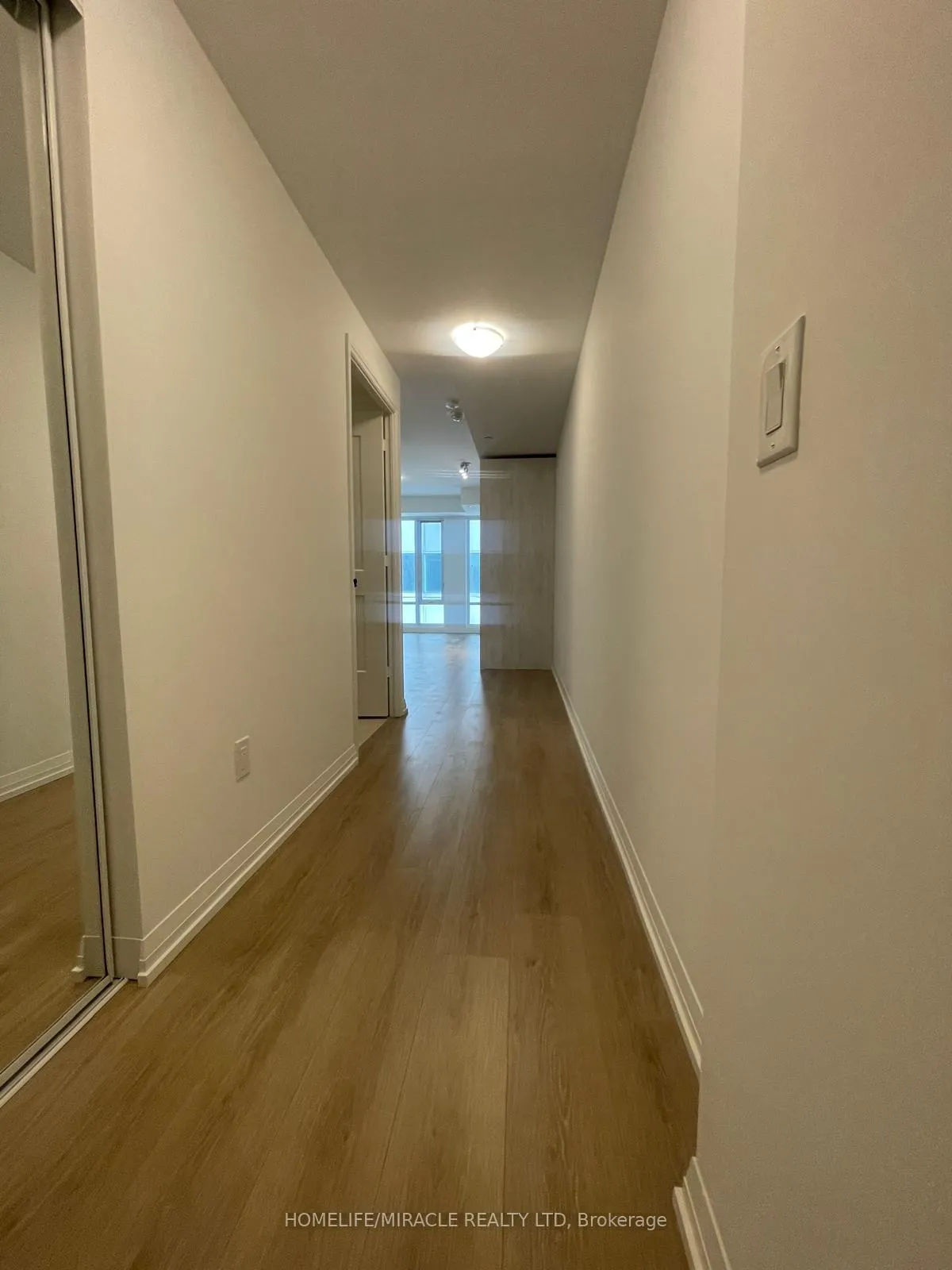 Front of Unit 1110, 8 Widmer Street