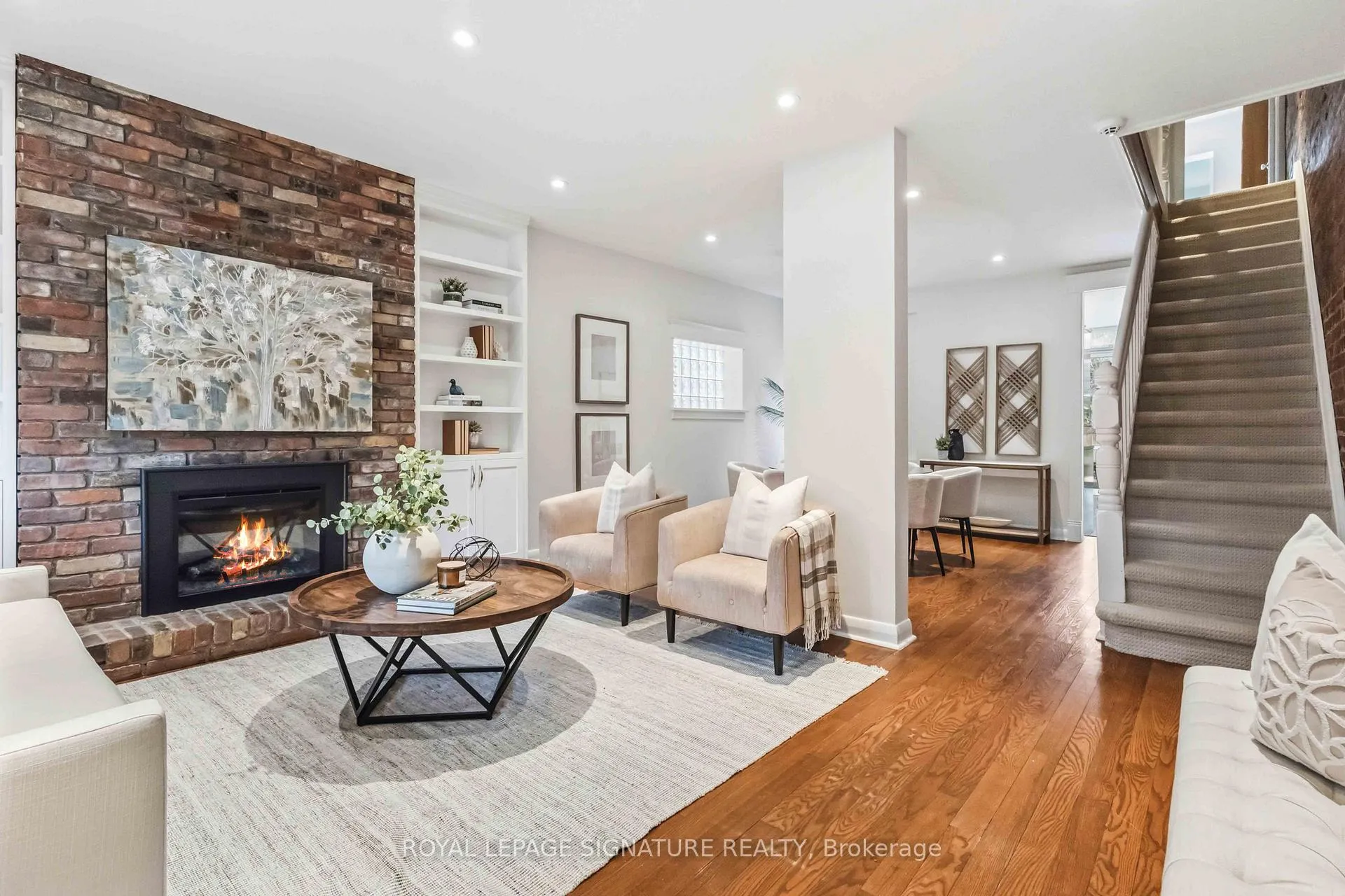 Photo 3 of 31 Hampton Avenue, Toronto, North Riverdale — HOMEH