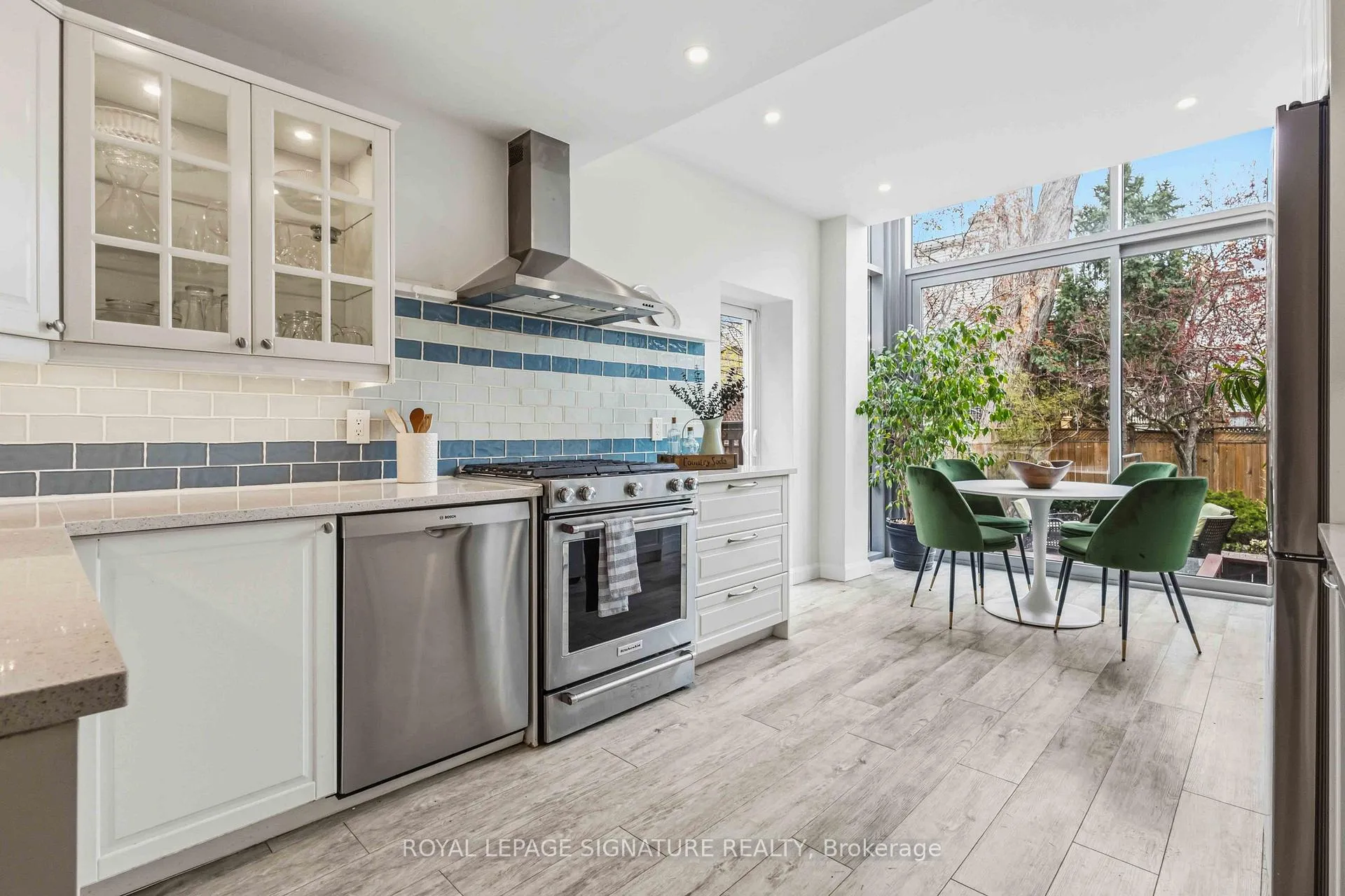Photo 8 of 31 Hampton Avenue, Toronto, North Riverdale — HOMEH