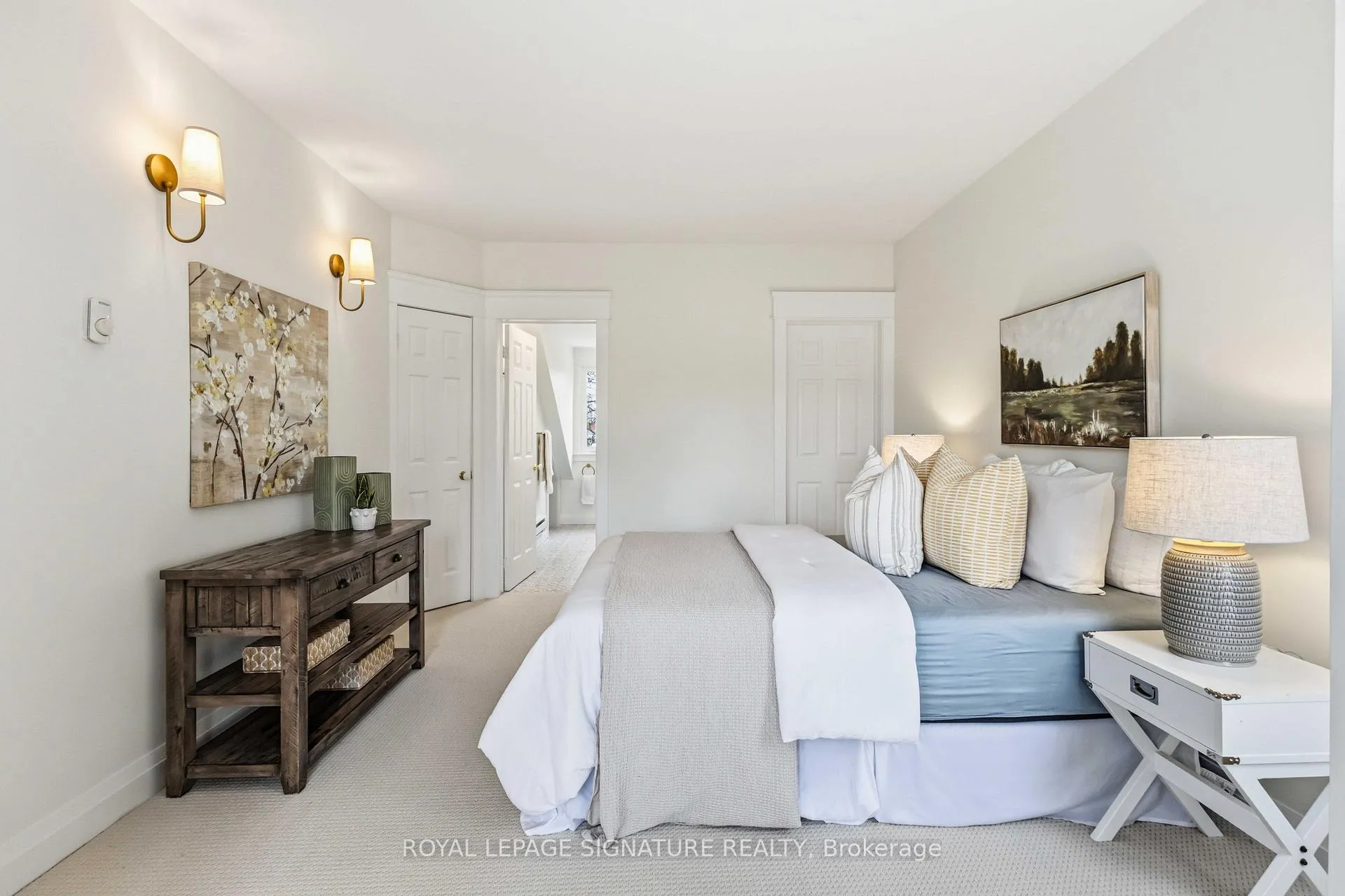 Photo 23 of 31 Hampton Avenue, Toronto, North Riverdale — HOMEH