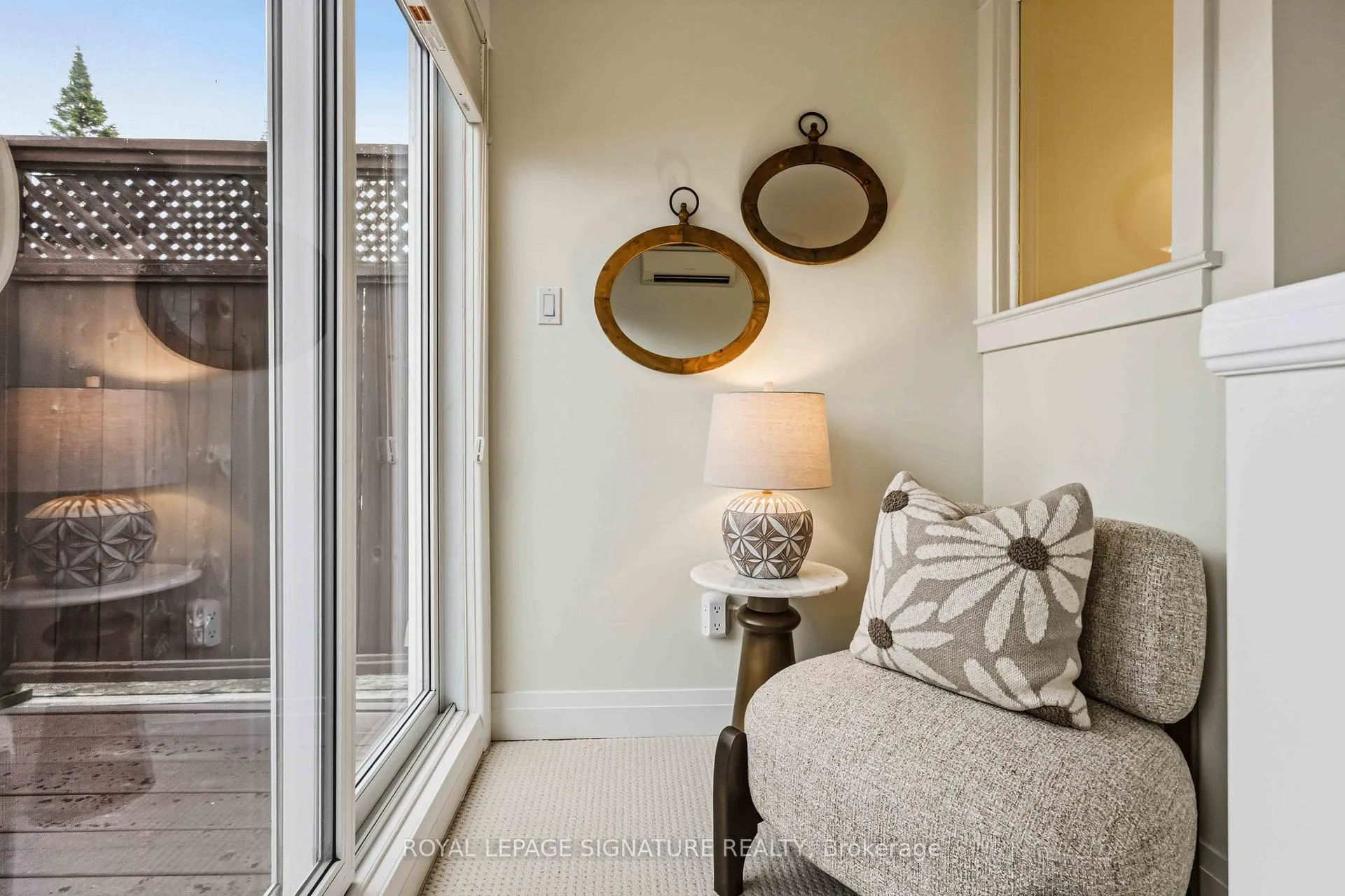 Photo 25 of 31 Hampton Avenue, Toronto, North Riverdale — HOMEH