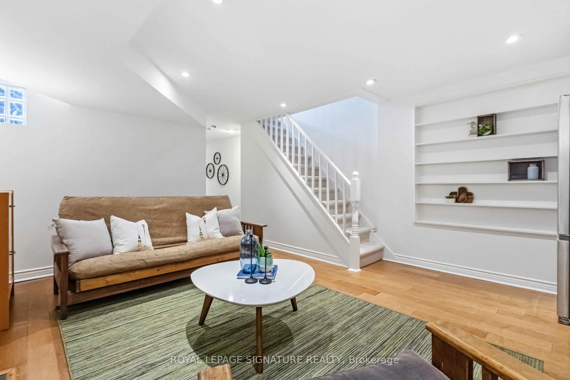 Photo 29 of 31 Hampton Avenue, Toronto, North Riverdale — HOMEH