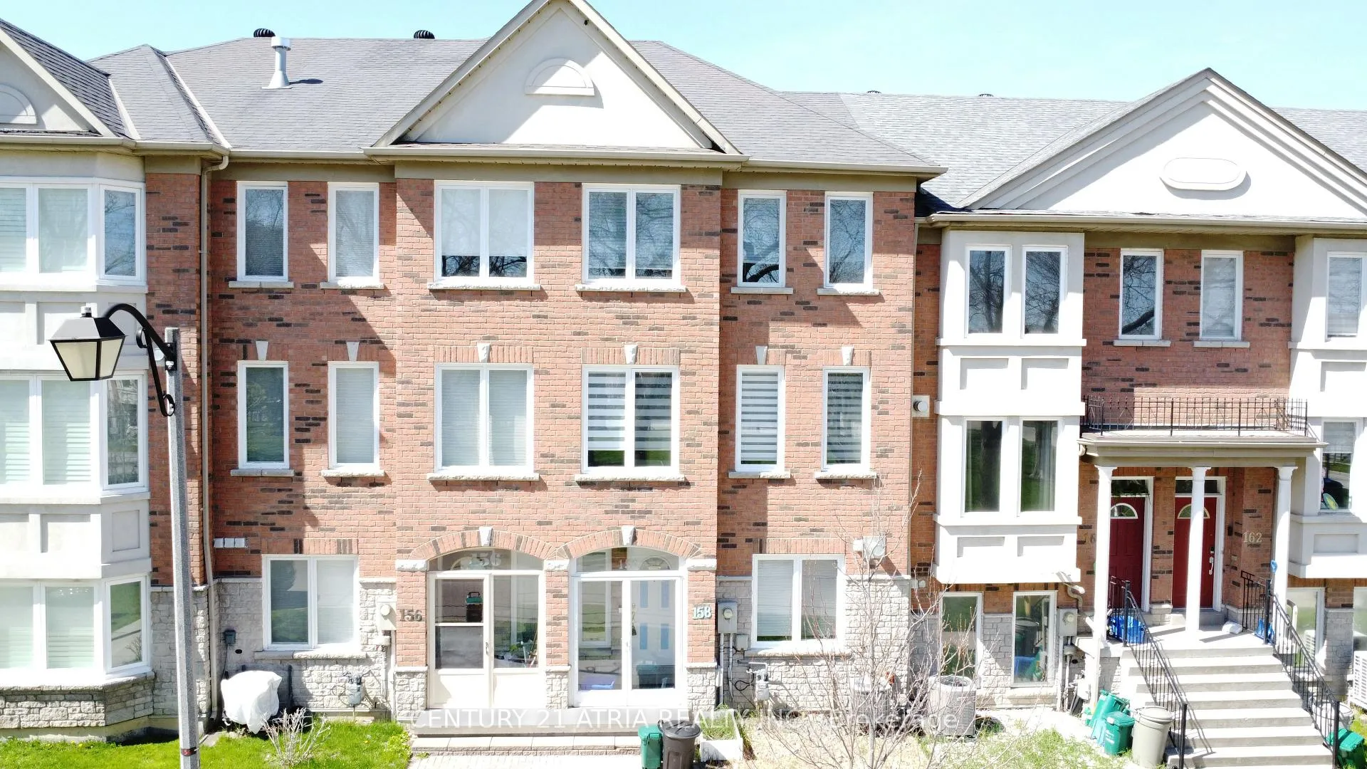 Photo 1 of 158 Galleria Parkway, Markham, Commerce Valley — HOMEH
