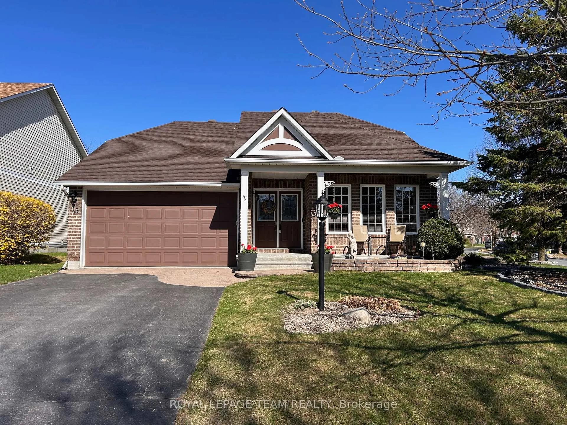 Photo 1 of 45 Burnstead Crescent, Ottawa, Kanata - Emerald Meadows/Trailwest — HOMEH