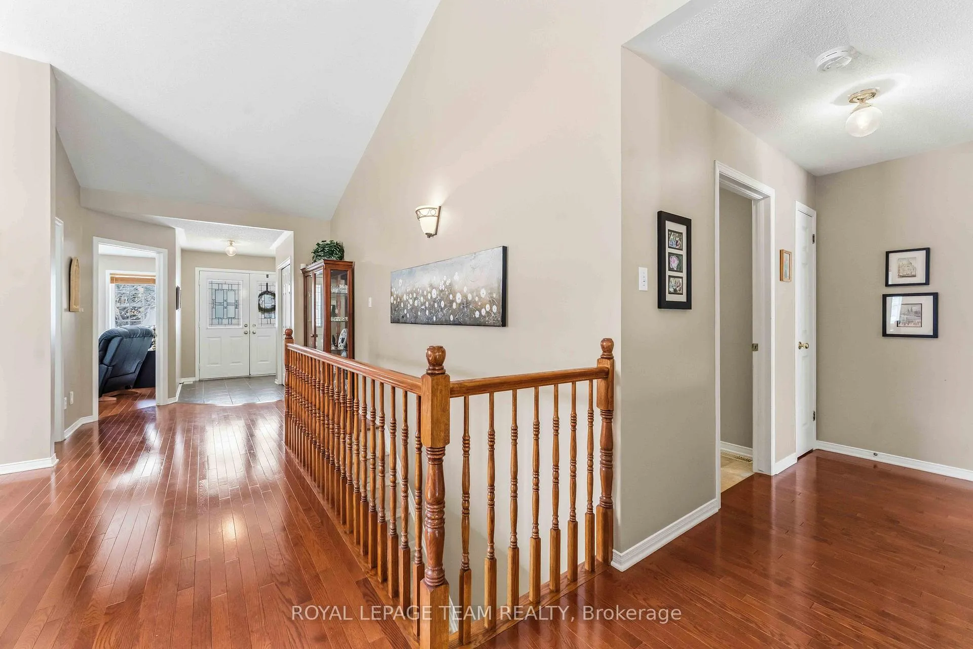 Photo 9 of 45 Burnstead Crescent, Ottawa, Kanata - Emerald Meadows/Trailwest — HOMEH