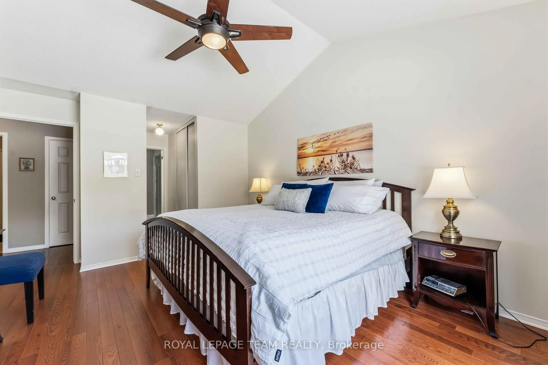 Photo 21 of 45 Burnstead Crescent, Ottawa, Kanata - Emerald Meadows/Trailwest — HOMEH
