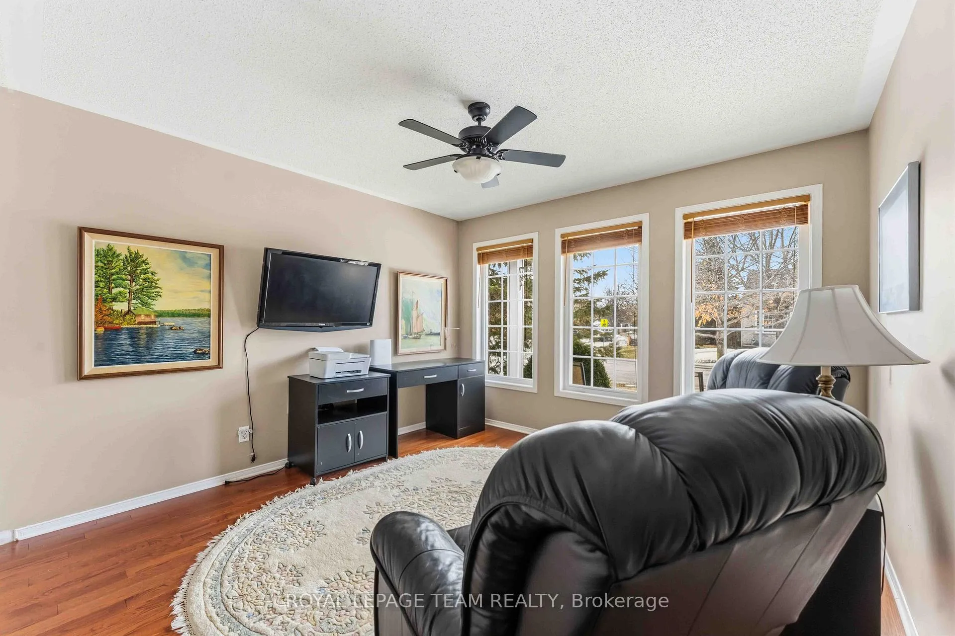 Photo 24 of 45 Burnstead Crescent, Ottawa, Kanata - Emerald Meadows/Trailwest — HOMEH