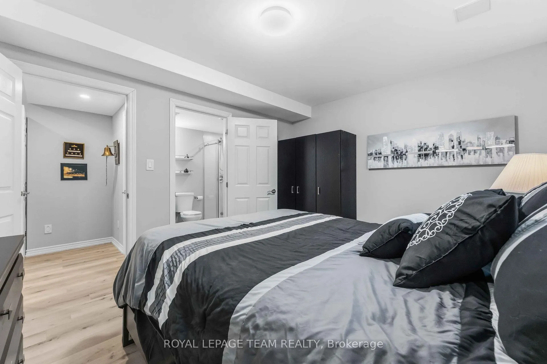 Photo 39 of 45 Burnstead Crescent, Ottawa, Kanata - Emerald Meadows/Trailwest — HOMEH