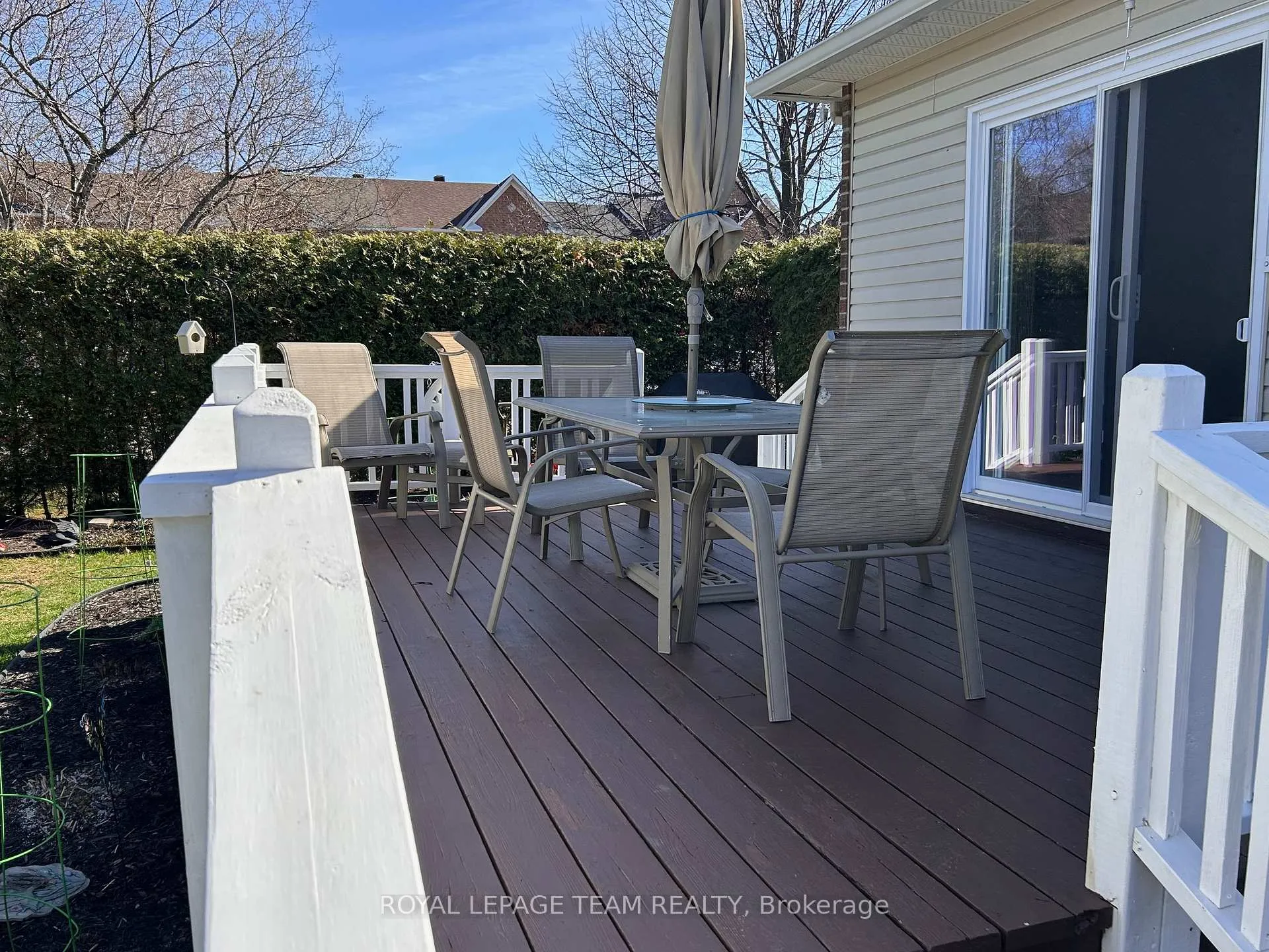 Photo 43 of 45 Burnstead Crescent, Ottawa, Kanata - Emerald Meadows/Trailwest — HOMEH