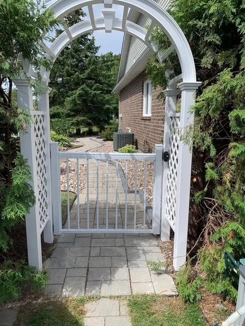 Photo 49 of 45 Burnstead Crescent, Ottawa, Kanata - Emerald Meadows/Trailwest — HOMEH