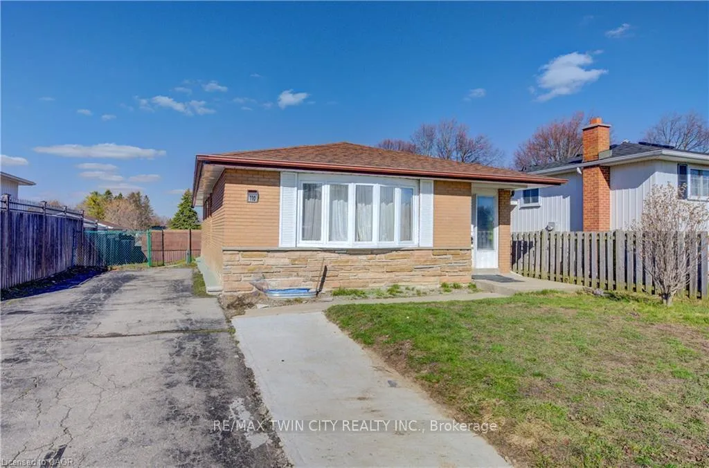 Photo 2 of 110 Hazelglen Drive, Kitchener — HOMEH
