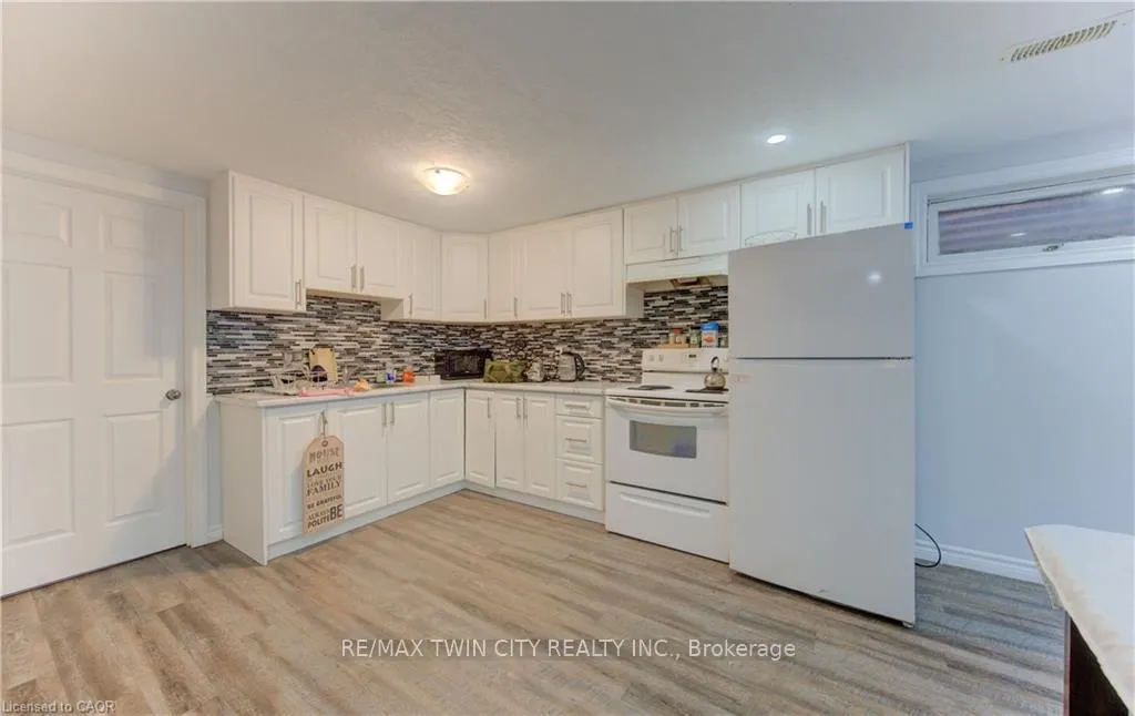 Photo 22 of 110 Hazelglen Drive, Kitchener — HOMEH