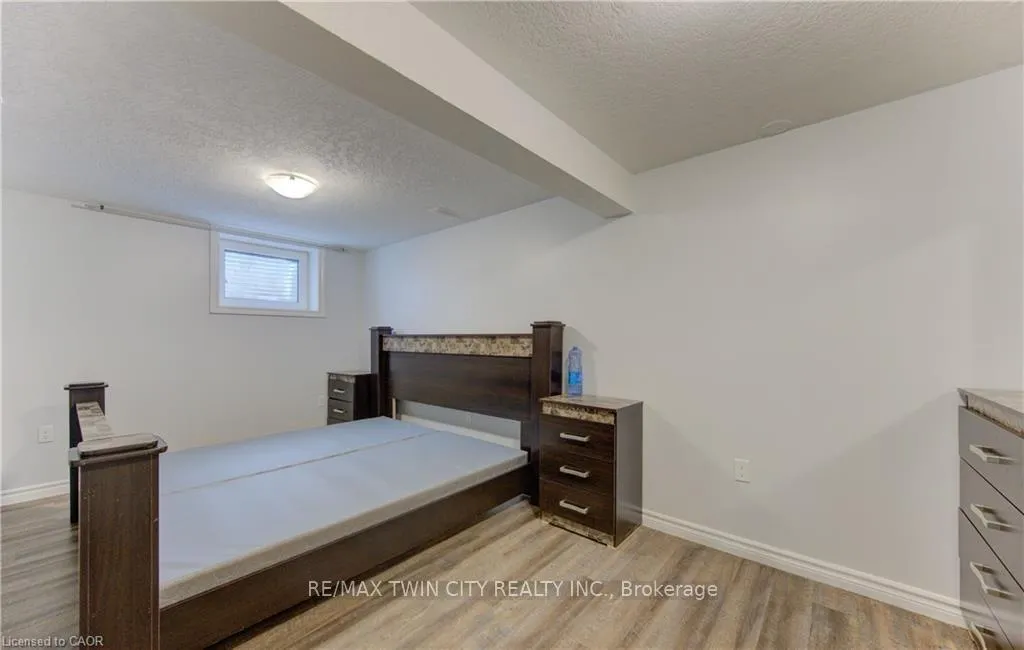 Photo 26 of 110 Hazelglen Drive, Kitchener — HOMEH