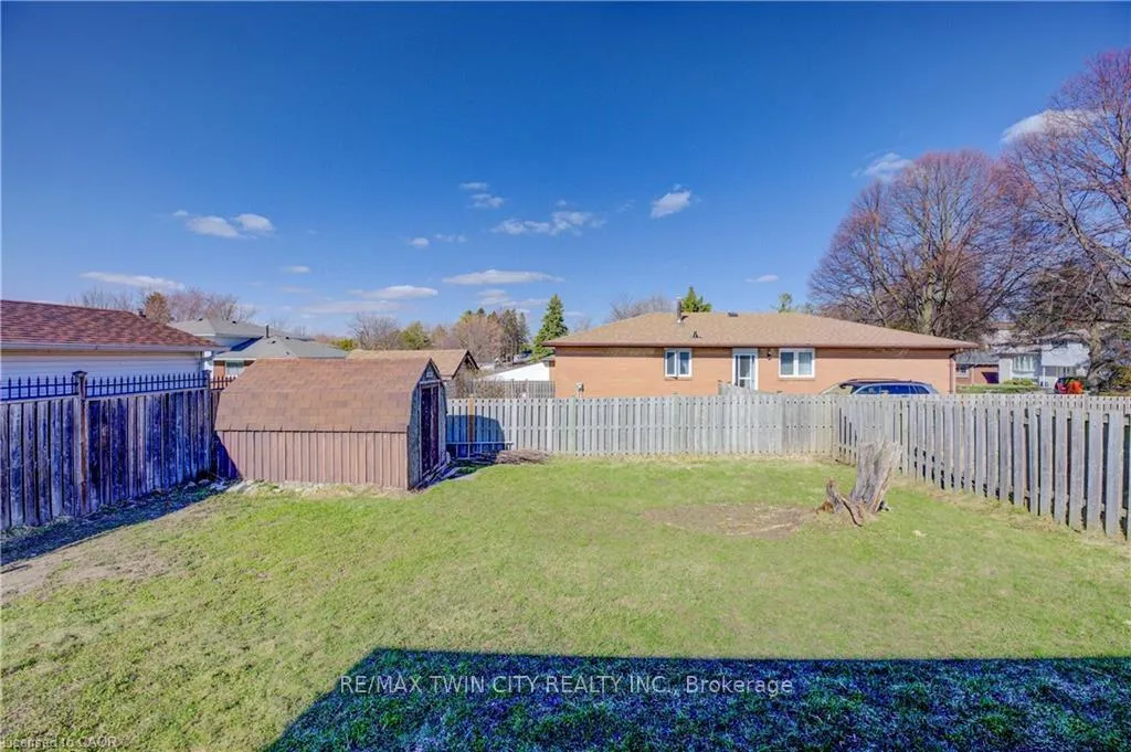 Photo 30 of 110 Hazelglen Drive, Kitchener — HOMEH