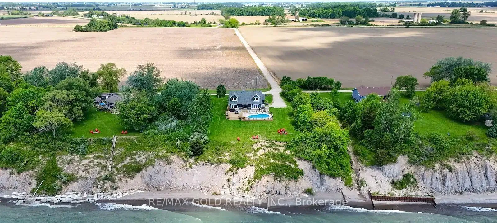 Photo 2 of 1932 Ocean Boulevard, Chatham-Kent, Wheatley — HOMEH