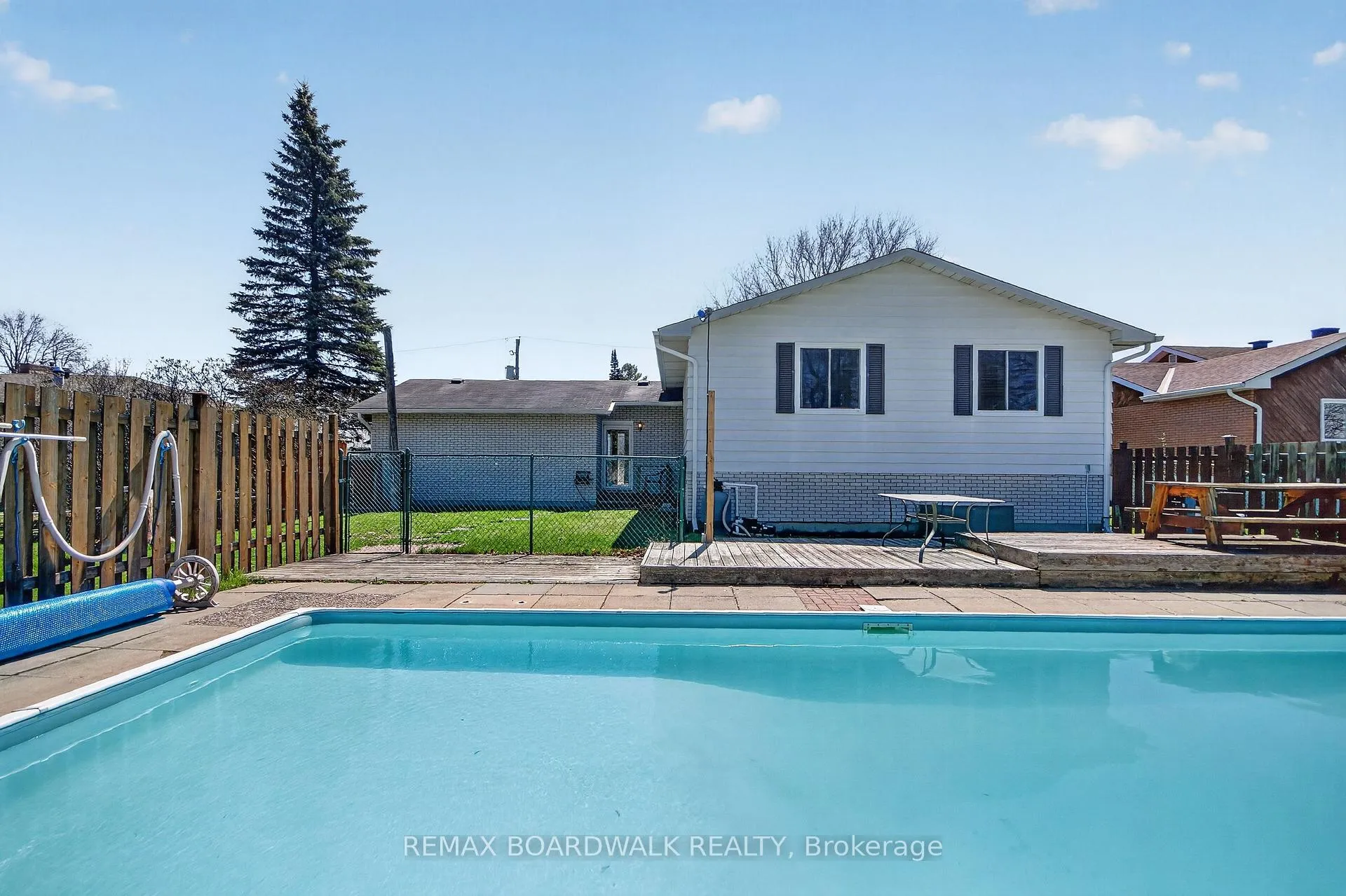 Photo 46 of 103 Christopher Hamilton Street, Ottawa, Richmond — HOMEH