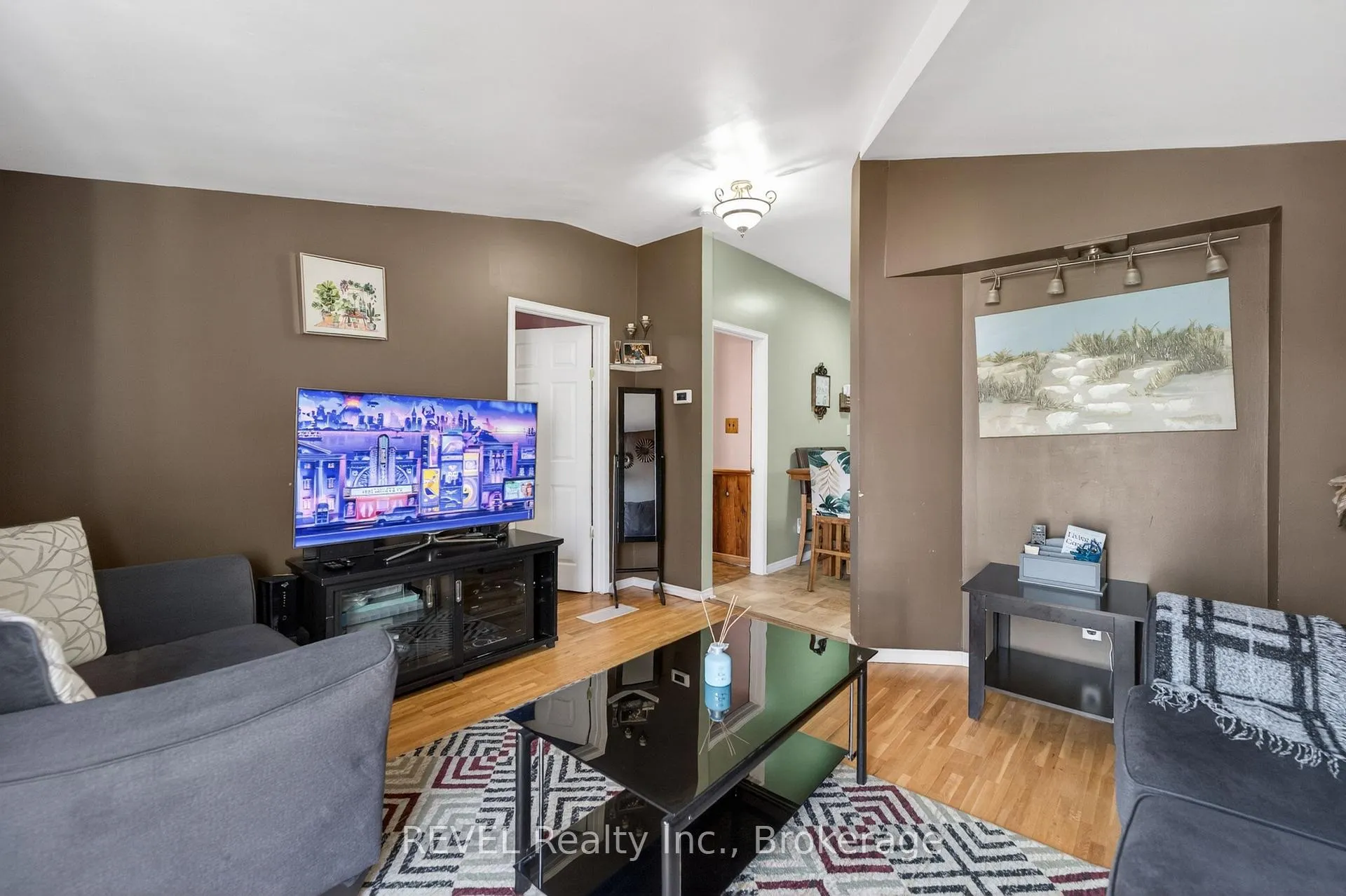 Photo 4 of 6251 Ash Street, Niagara Falls, Dorchester — HOMEH