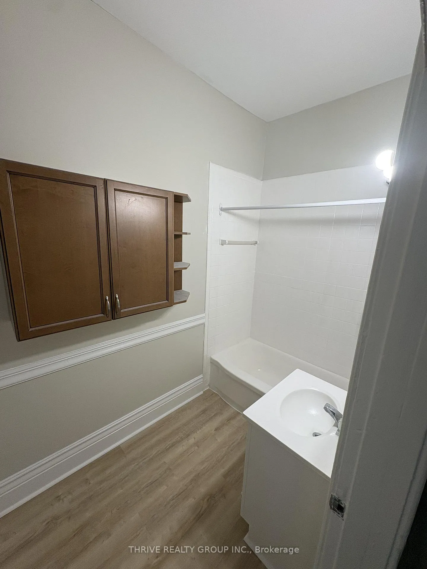 Photo 15 of Unit 4, 466 Dufferin Avenue, London, East F — HOMEH