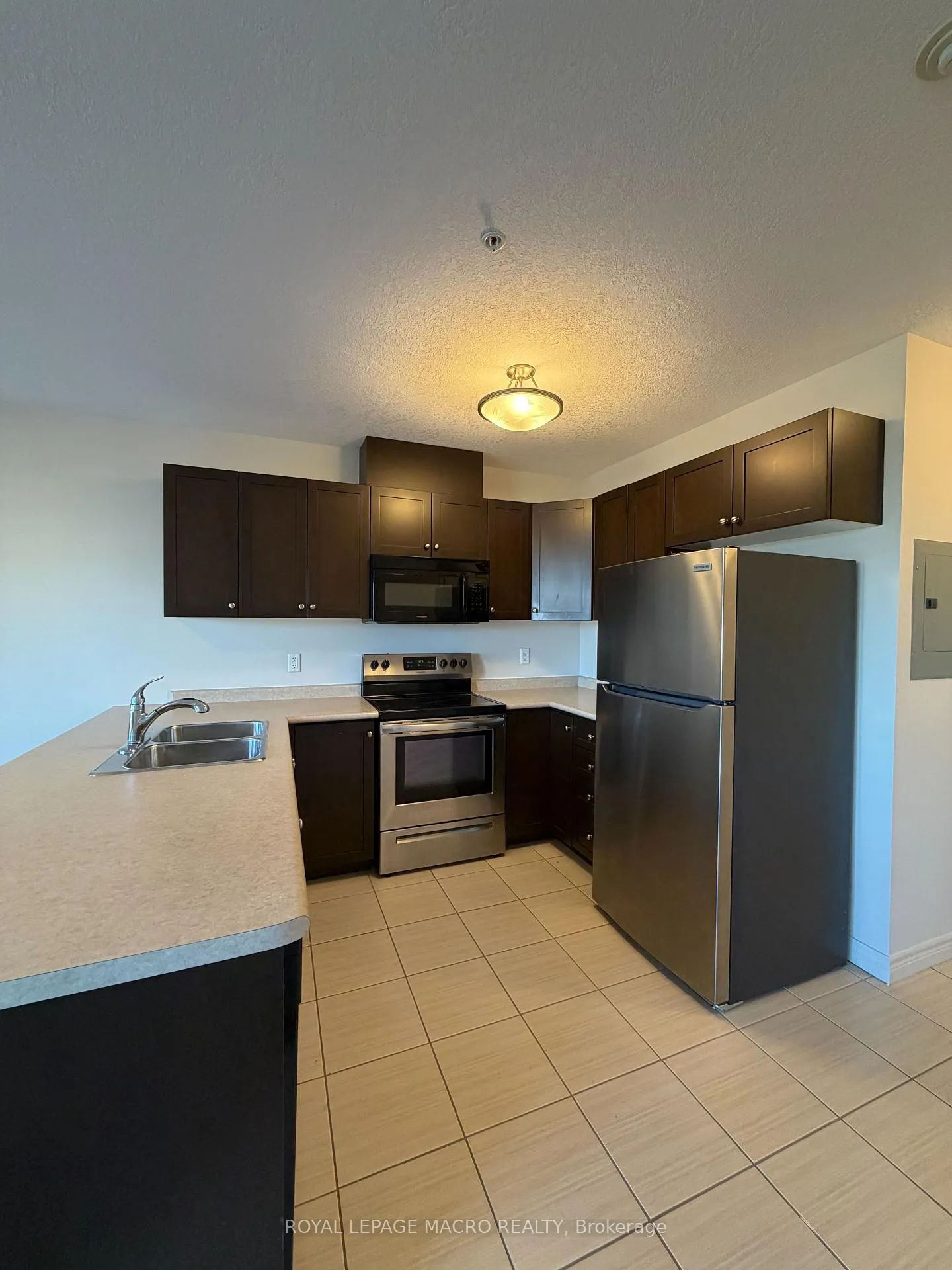 Photo 6 of Unit 218, 3200 Regional Road 56, Hamilton, Binbrook — HOMEH