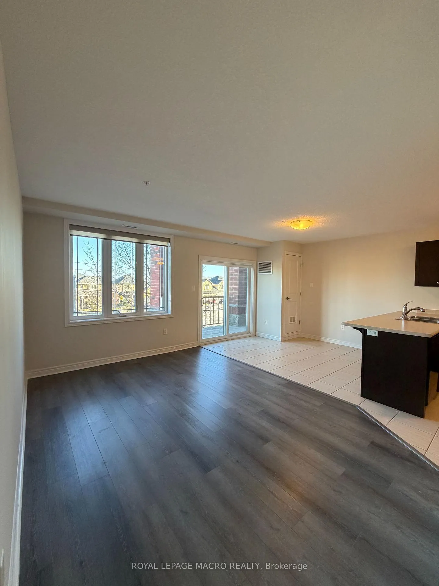 Photo 9 of Unit 218, 3200 Regional Road 56, Hamilton, Binbrook — HOMEH