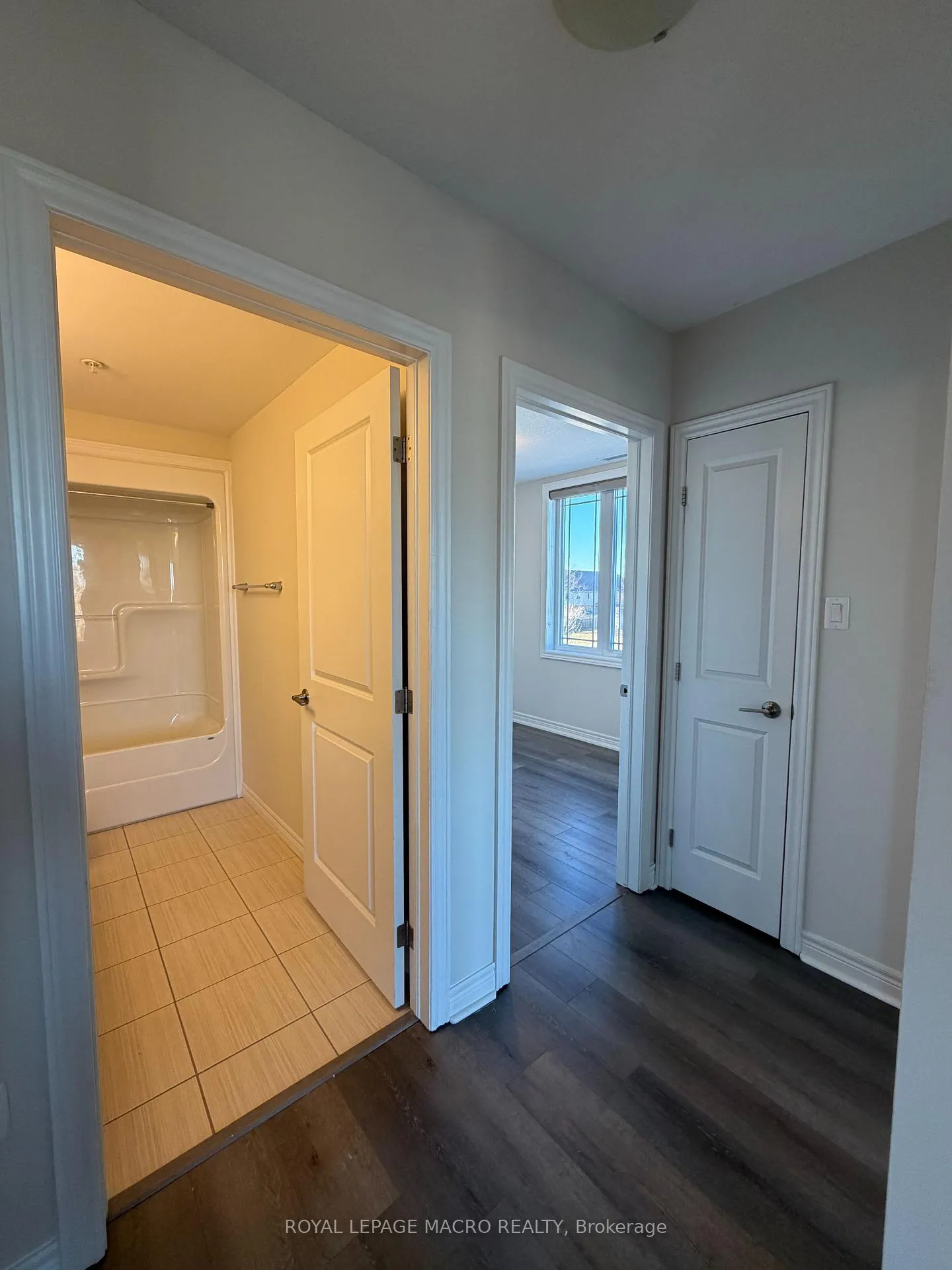 Photo 11 of Unit 218, 3200 Regional Road 56, Hamilton, Binbrook — HOMEH