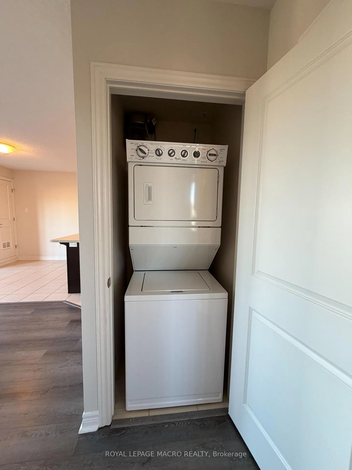 Photo 12 of Unit 218, 3200 Regional Road 56, Hamilton, Binbrook — HOMEH