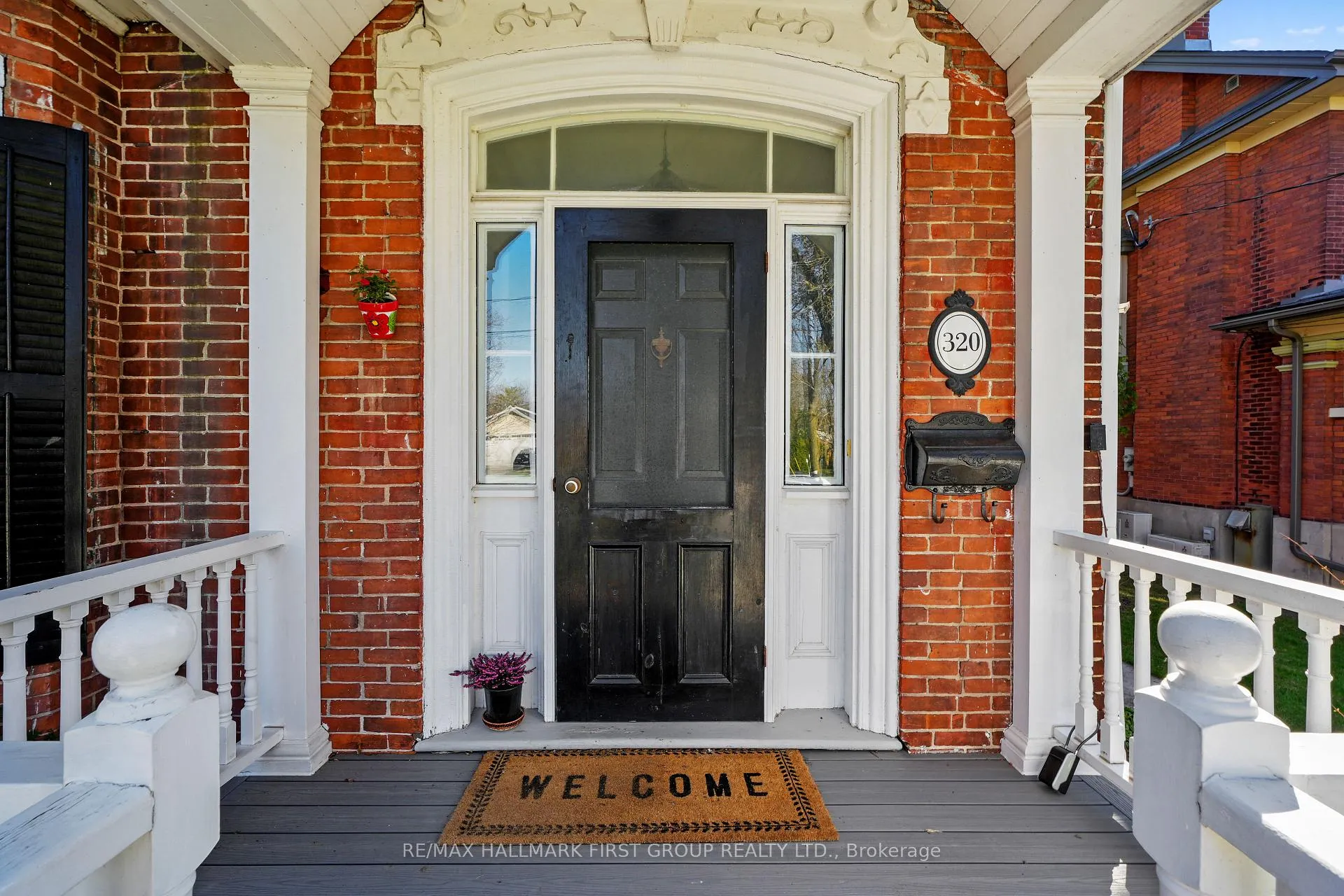 Photo 4 of 320 College Street, Cobourg — HOMEH